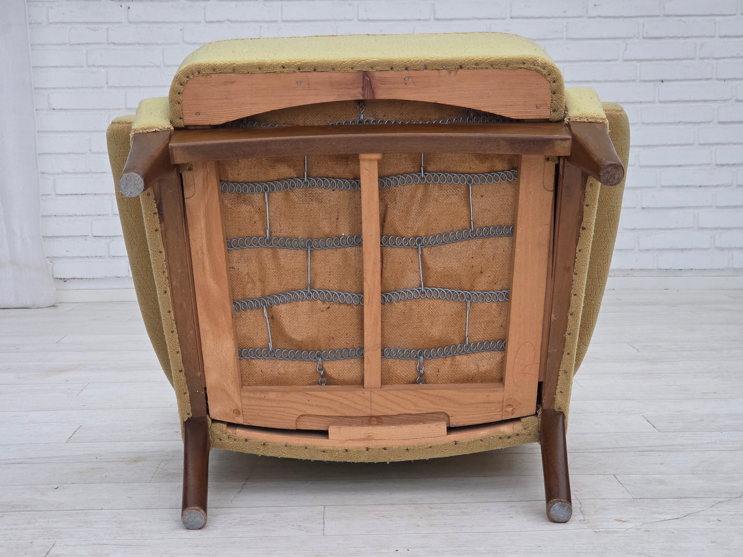 1960s, Danish armchair by Fritz Hansen, series 8000/8020, original condition.