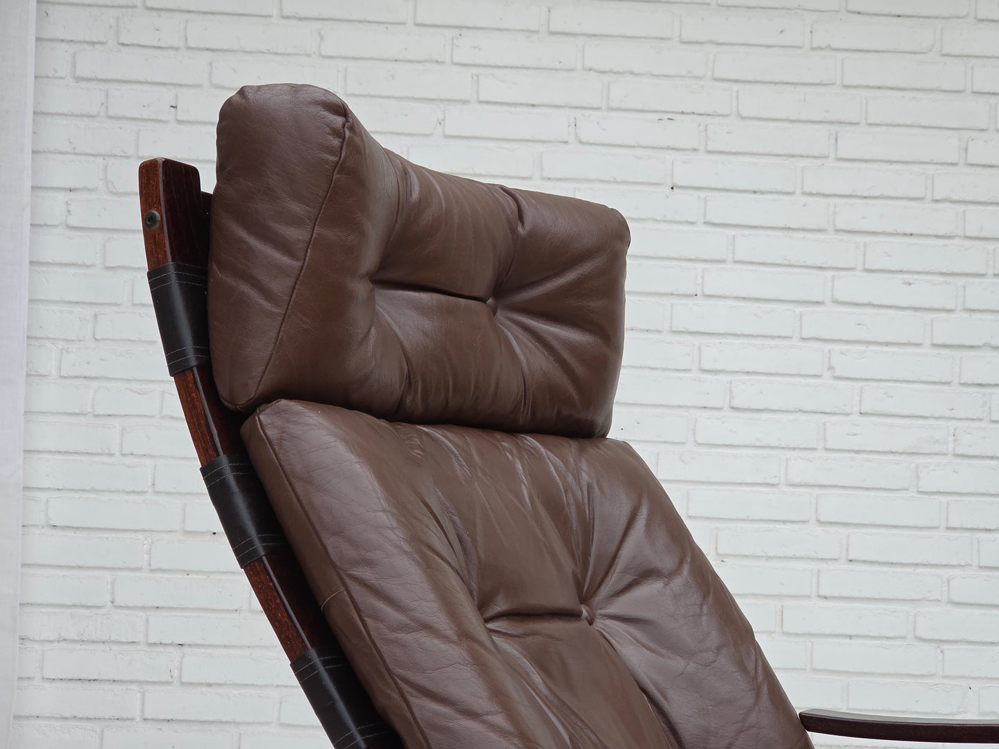 1970s, Norwegian design by Erde & Nordhal Solheim, lounge chair, model "Kengu".