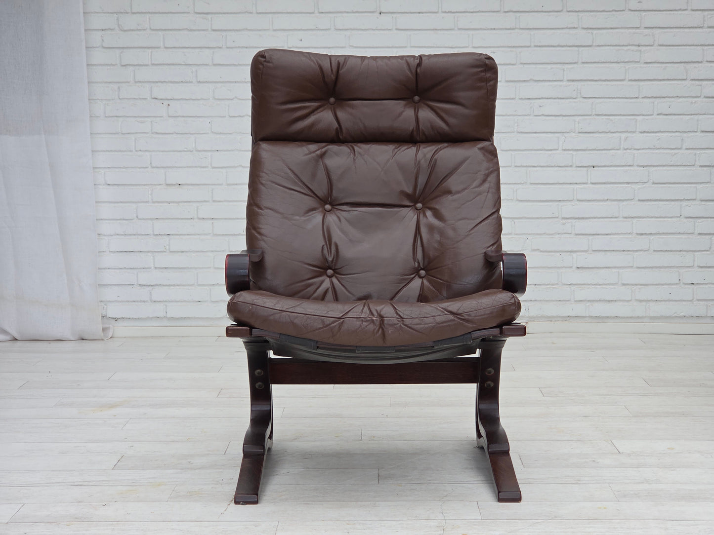 1970s, Norwegian design by Erde & Nordhal Solheim, lounge chair, model "Kengu".