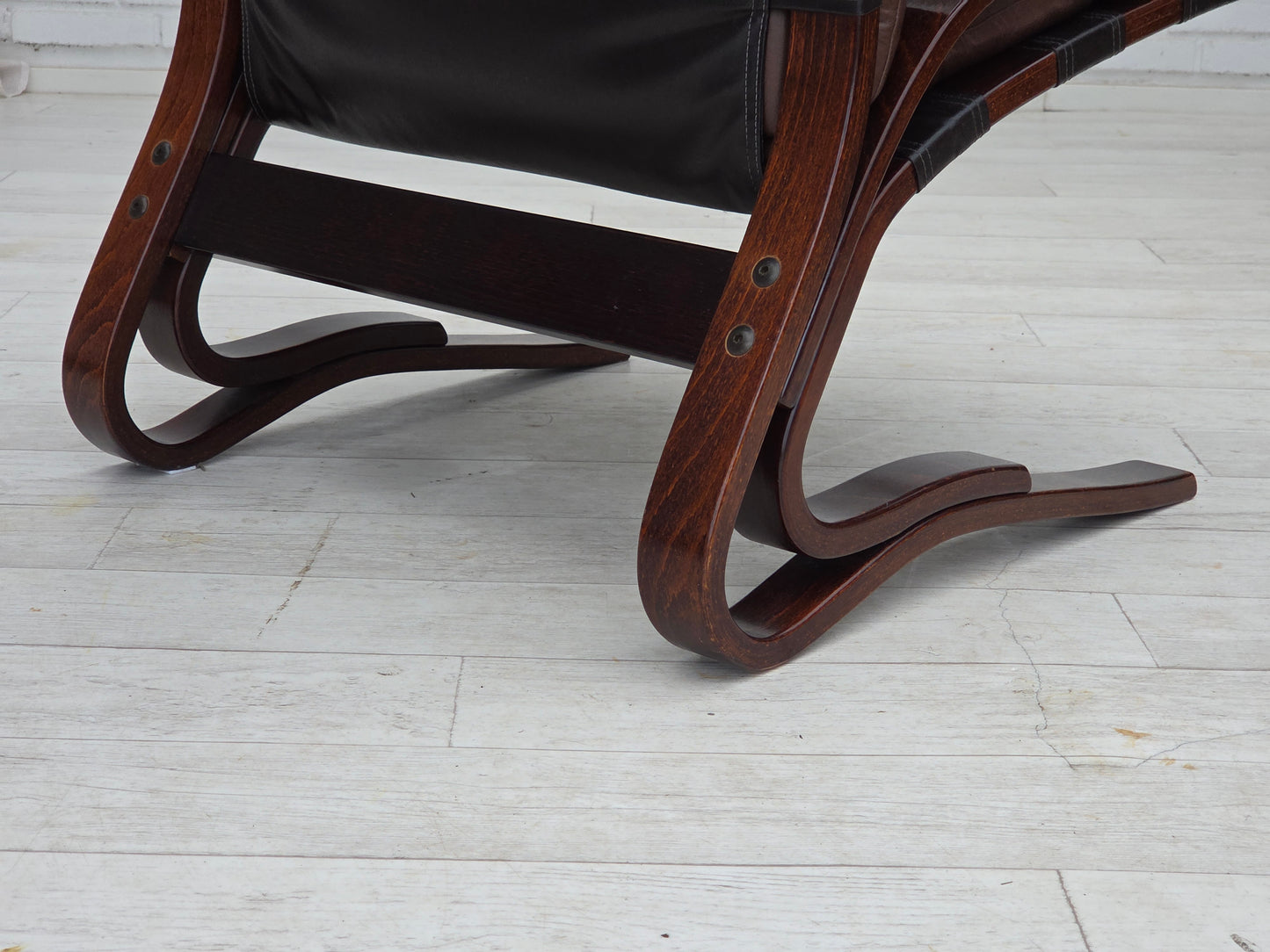 1970s, Norwegian design by Erde & Nordhal Solheim, lounge chair, model "Kengu".