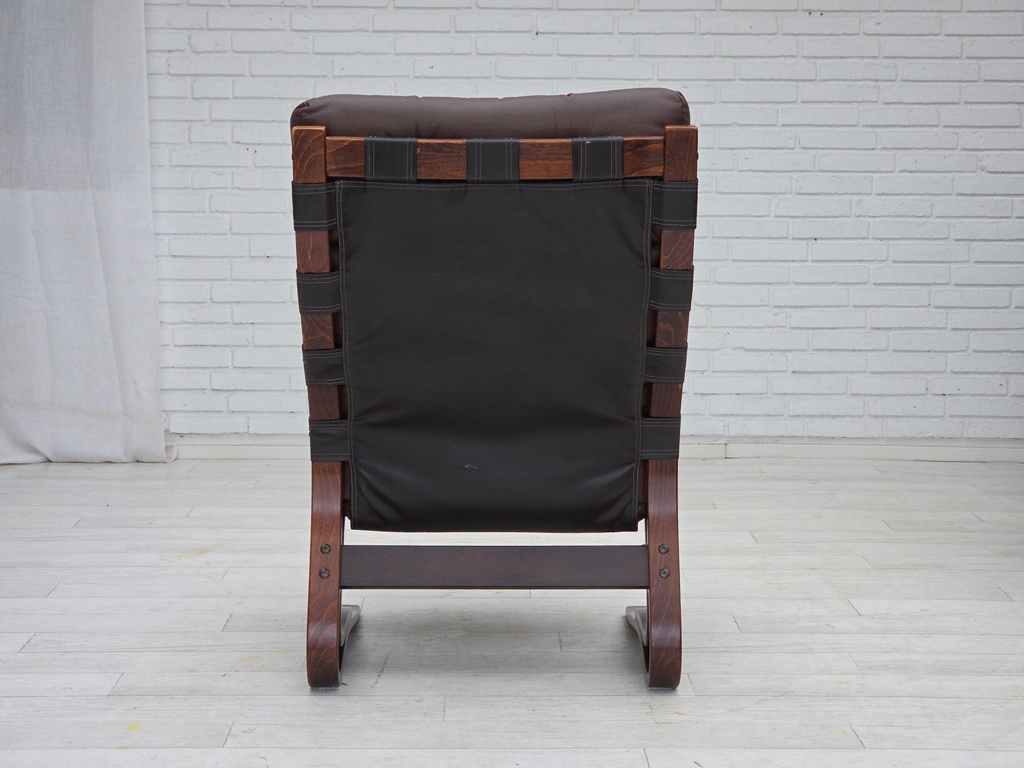 1970s, Norwegian design by Erde & Nordhal Solheim, lounge chair, model "Kengu".