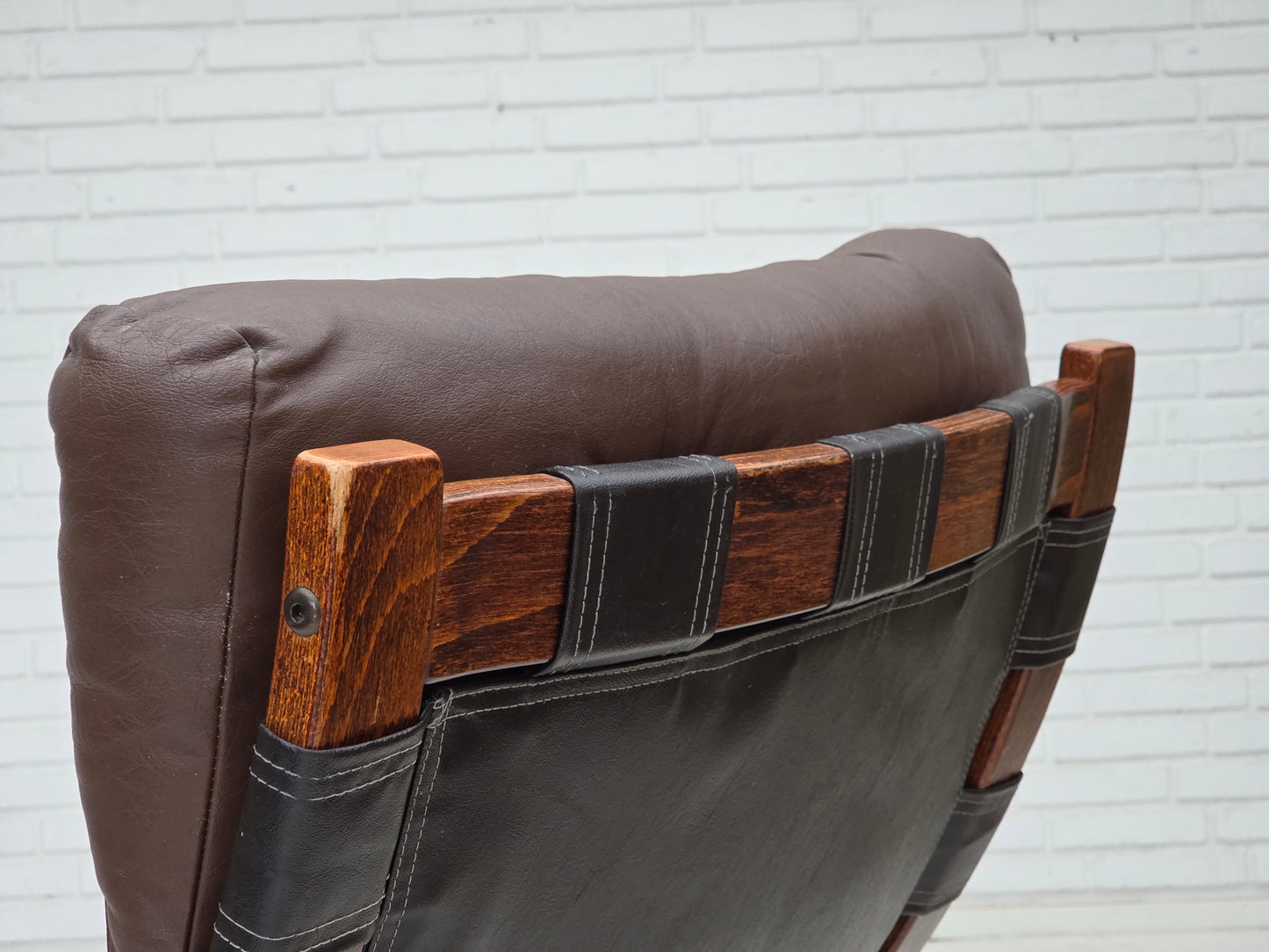 1970s, Norwegian design by Erde & Nordhal Solheim, lounge chair, model "Kengu".