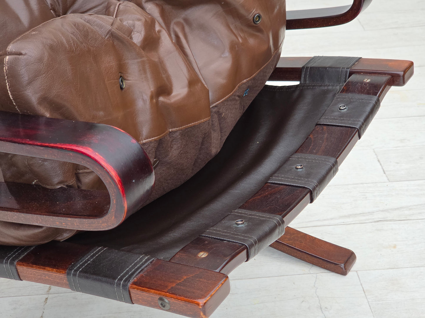 1970s, Norwegian design by Erde & Nordhal Solheim, lounge chair, model "Kengu".