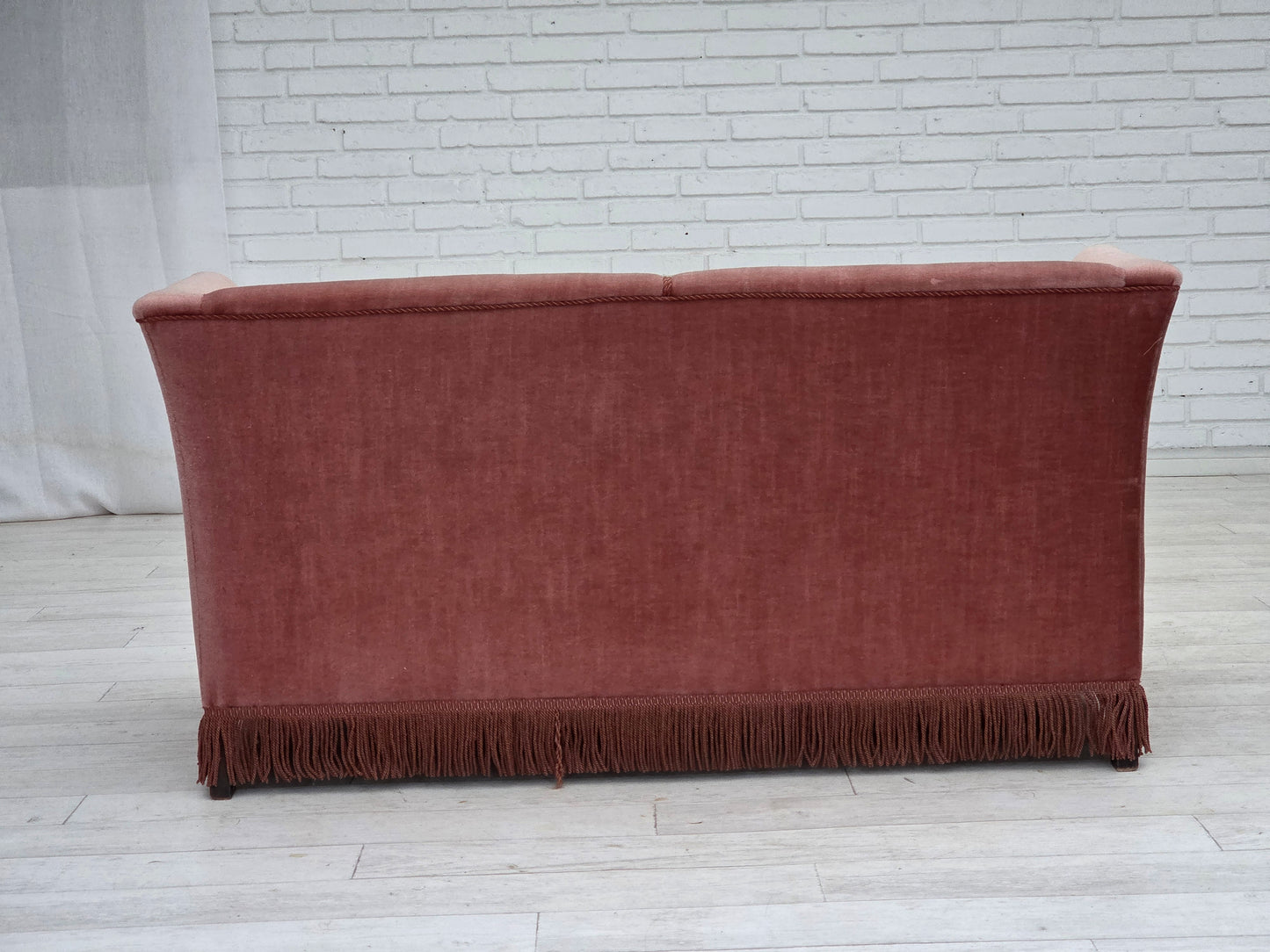 1970s, Danish 2-seater sofa, original salmon pink furniture velour.