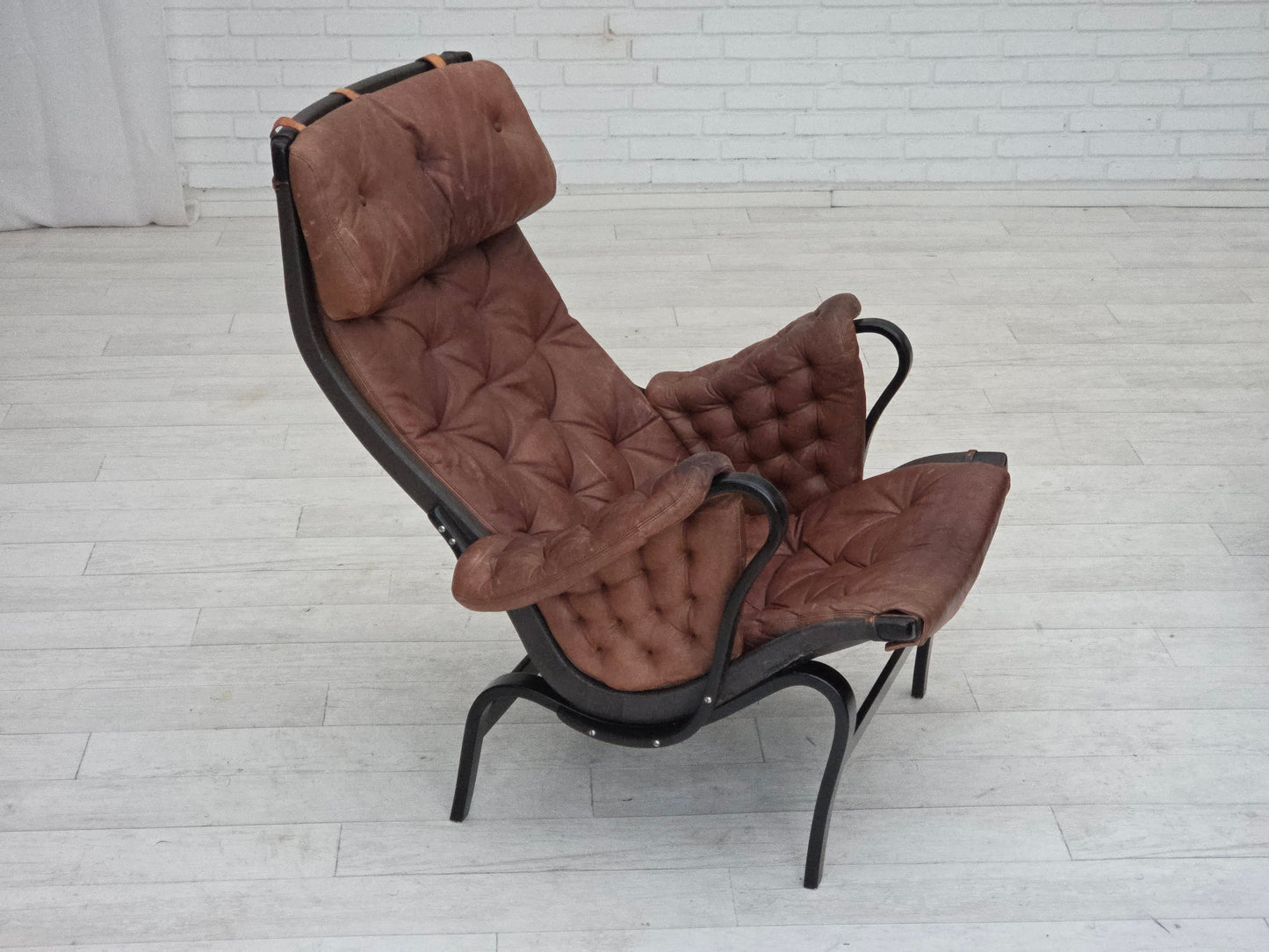 1970s, Swedish design by Bruno Mathsson, model "Pernilla",  furniture leather.