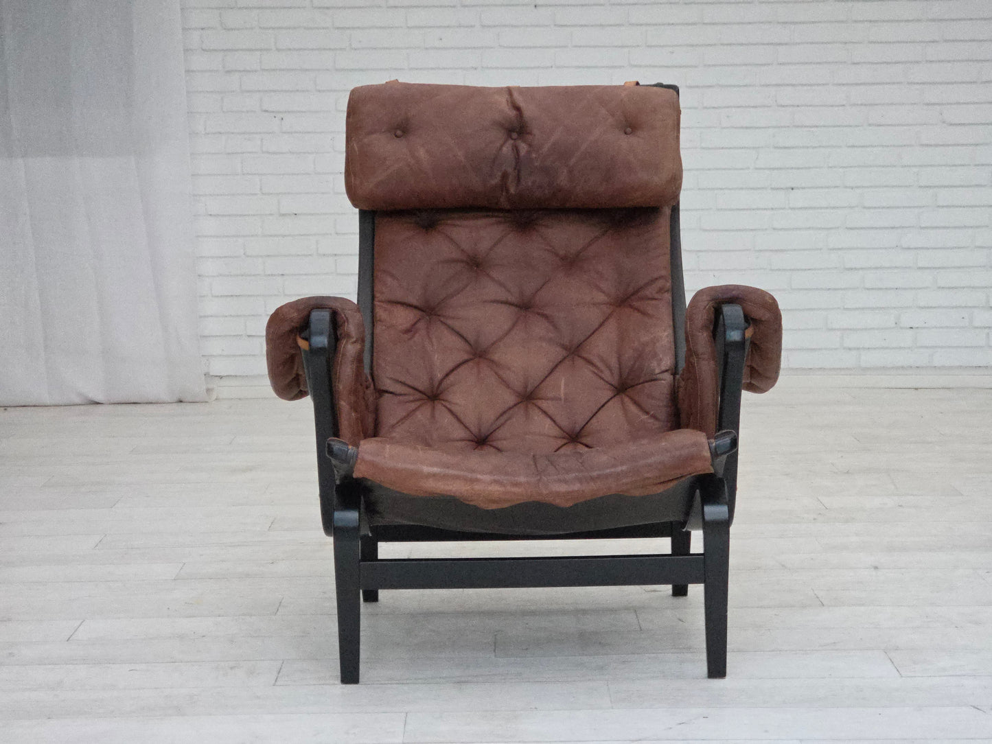 1970s, Swedish design by Bruno Mathsson, model "Pernilla",  furniture leather.