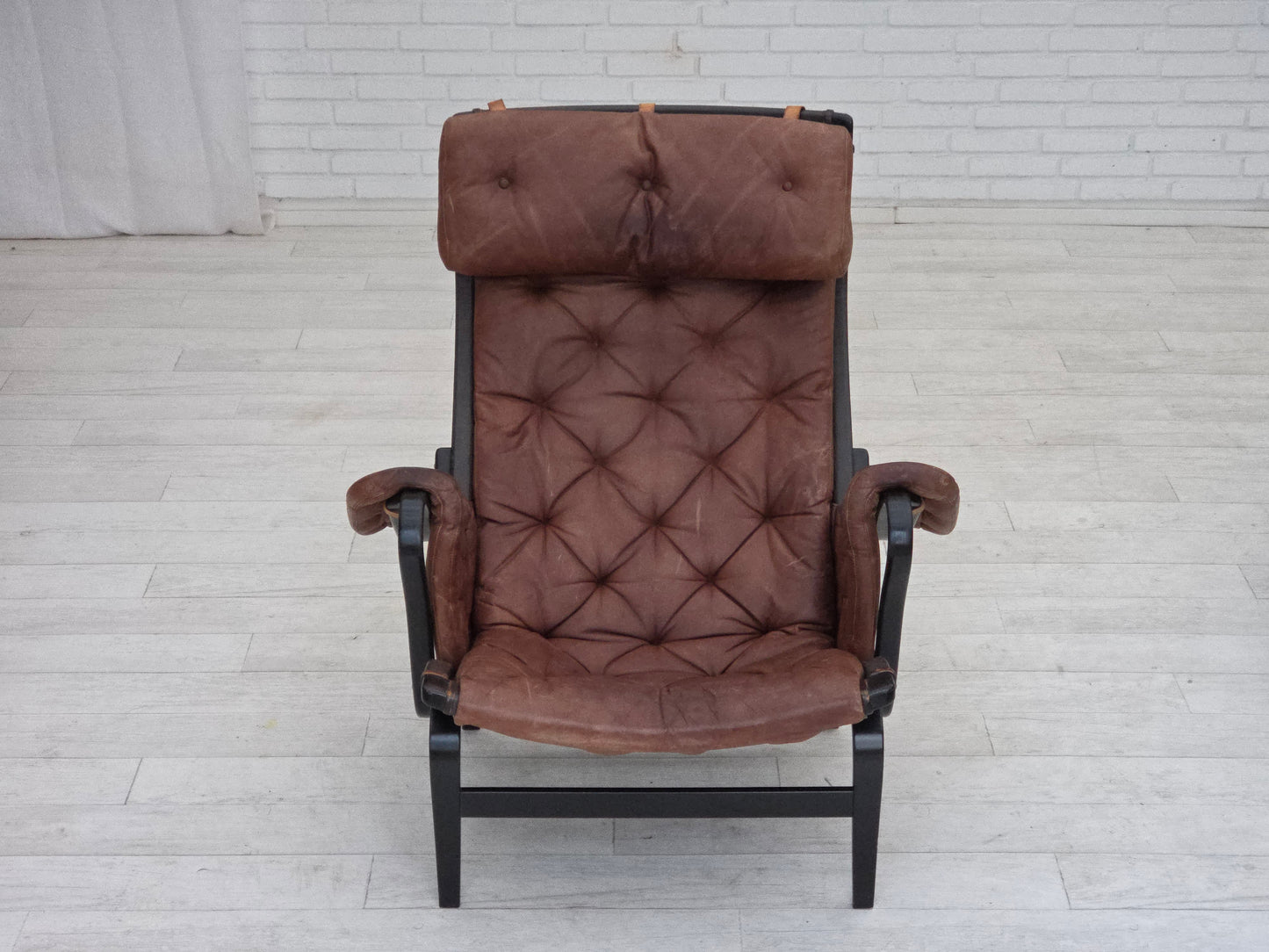 1970s, Swedish design by Bruno Mathsson, model "Pernilla",  furniture leather.