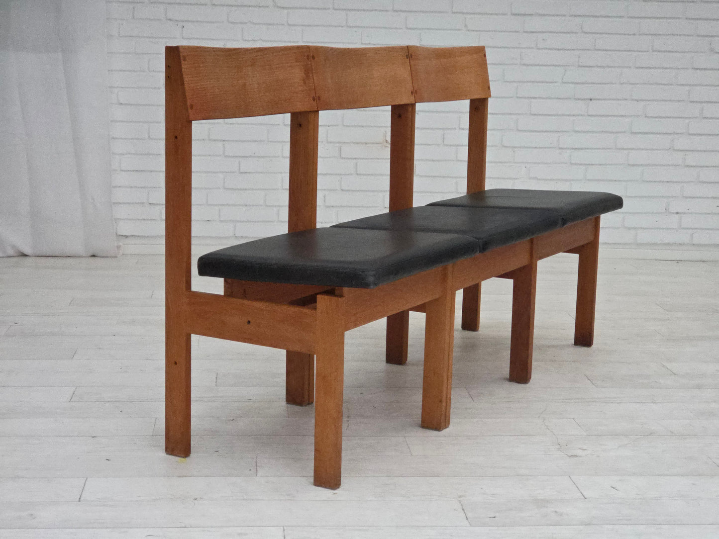 1970s, Danish design by Børge Mogensen, set of 3 church chairs, leather, oak wood.
