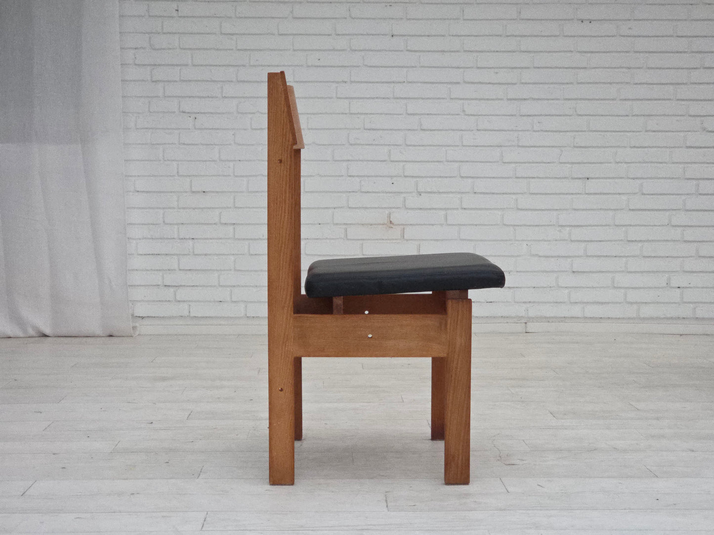 1970s, Danish design by Børge Mogensen, set of 3 church chairs, leather, oak wood.