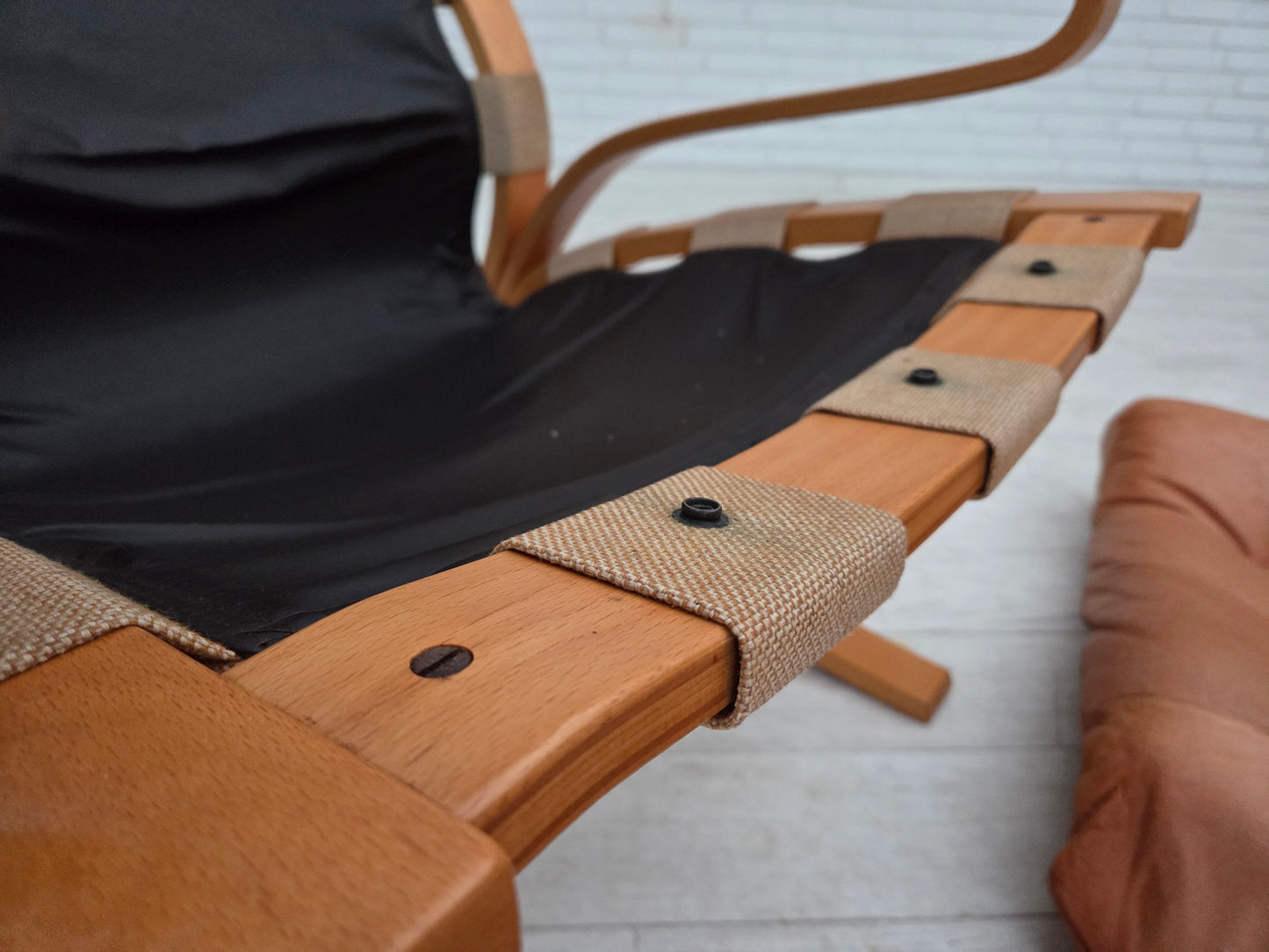 1970s, Norwegian armchair, model "Kengu", furniture leather.