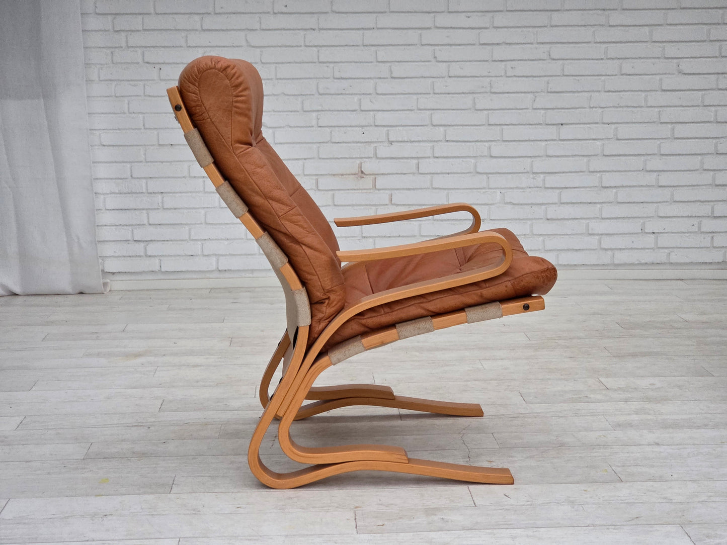 1970s, Norwegian armchair, model "Kengu", furniture leather.