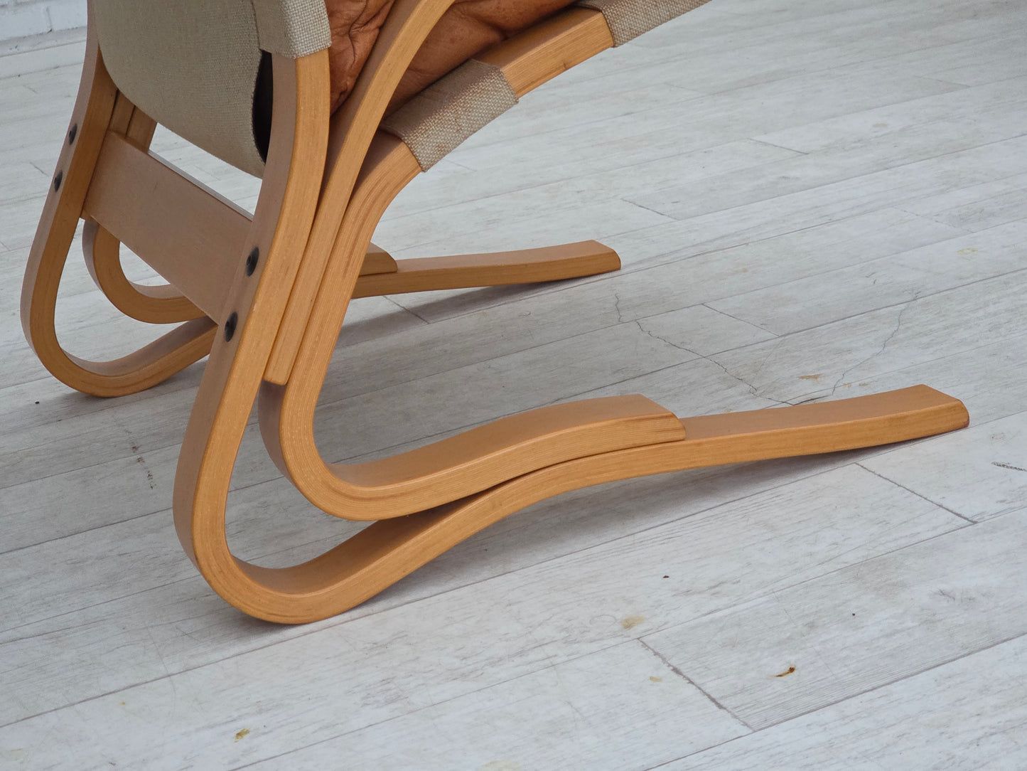 1970s, Norwegian armchair, model "Kengu", furniture leather.