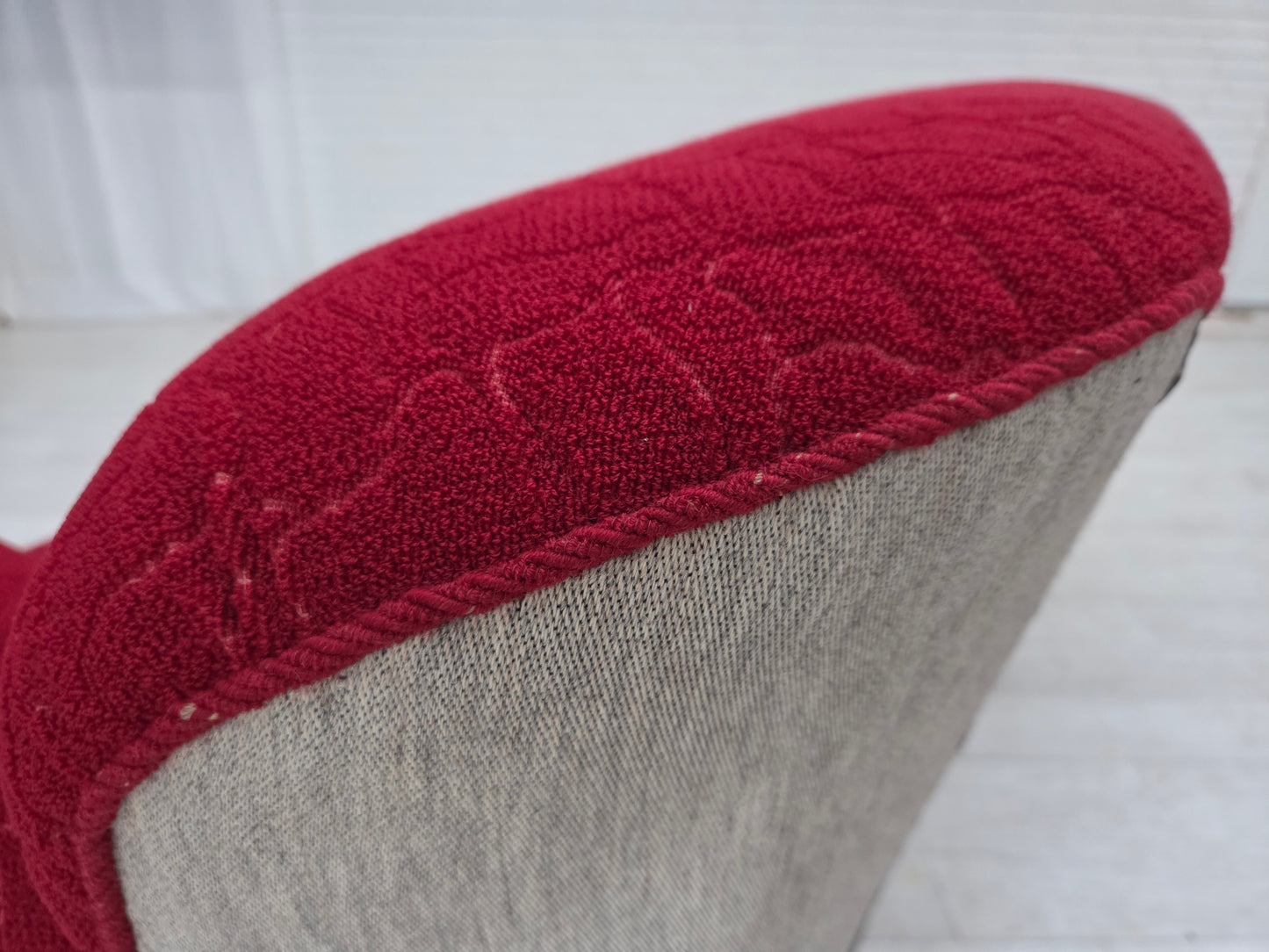 1950s, Danish 3-seater sofa, red and light grey furniture wool, carved oak wood.