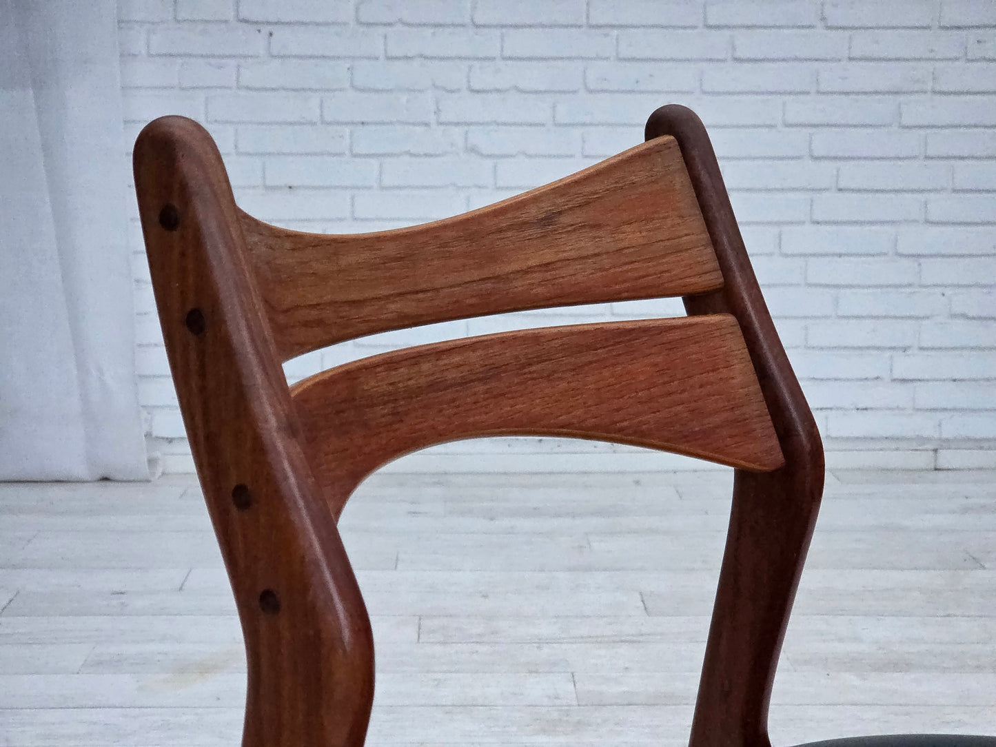 1960s, set of 4 reupholstered Danish dining chairs, design by Erik Buck, model 310.