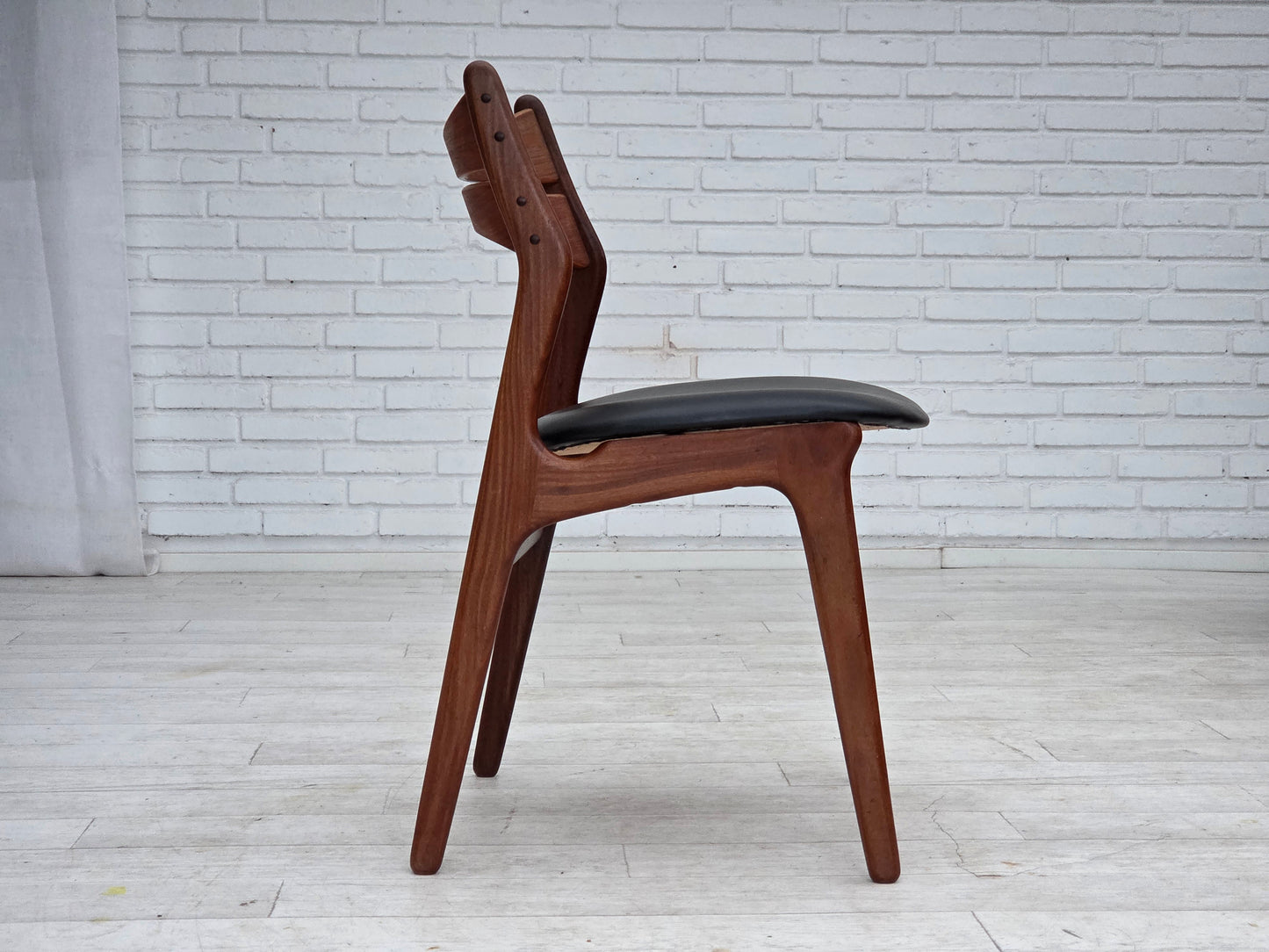 1960s, set of 4 reupholstered Danish dining chairs, design by Erik Buck, model 310.