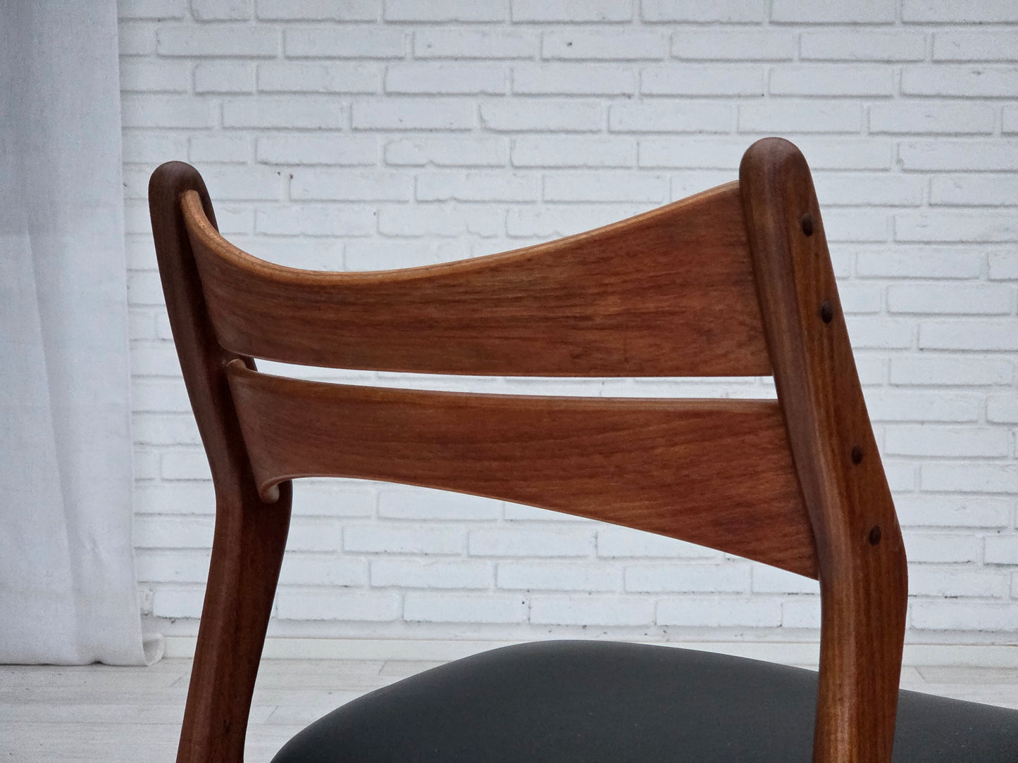 1960s, set of 4 reupholstered Danish dining chairs, design by Erik Buck, model 310.