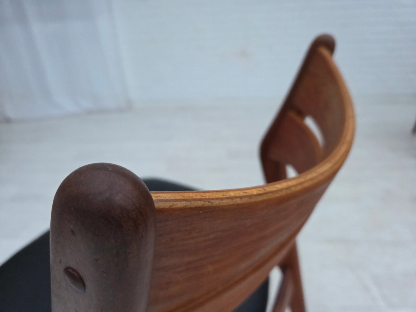 1960s, set of 4 reupholstered Danish dining chairs, design by Erik Buck, model 310.