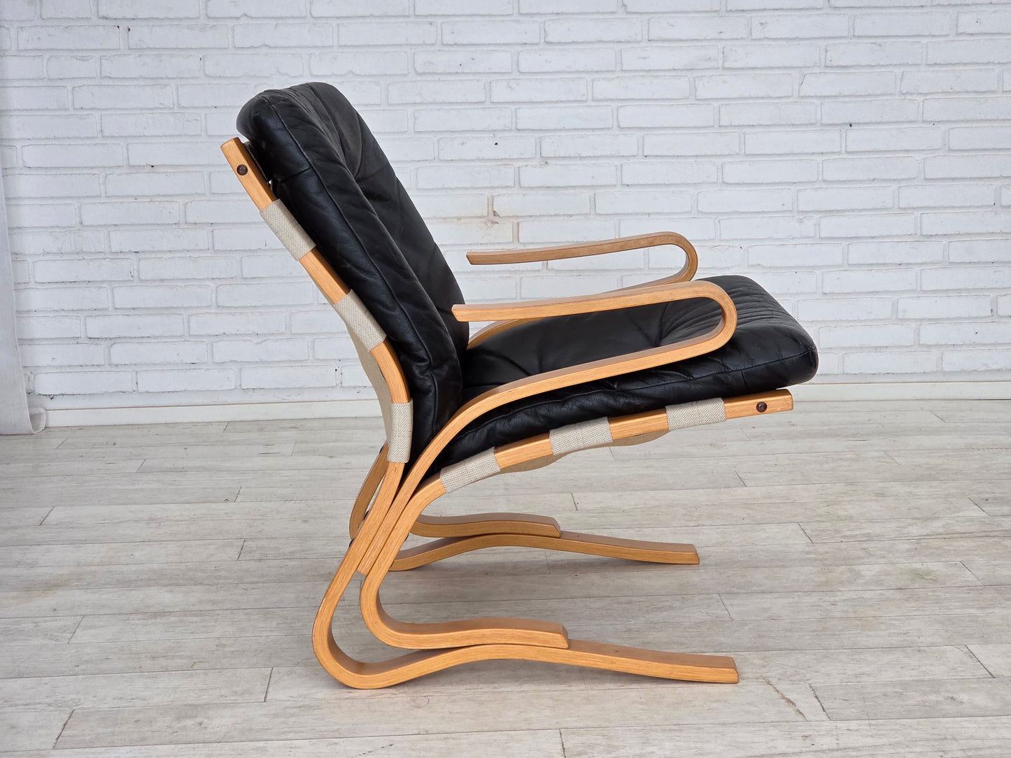 1970s, Norwegian design, armchair model "Kengu", leather, bent wood.