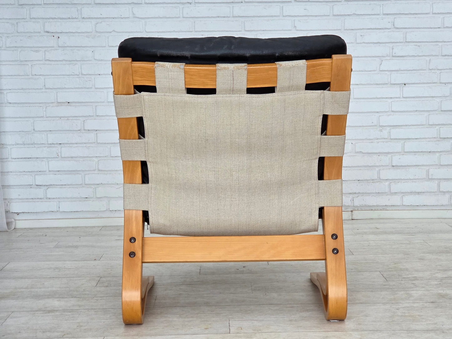 1970s, Norwegian design, armchair model "Kengu", leather, bent wood.
