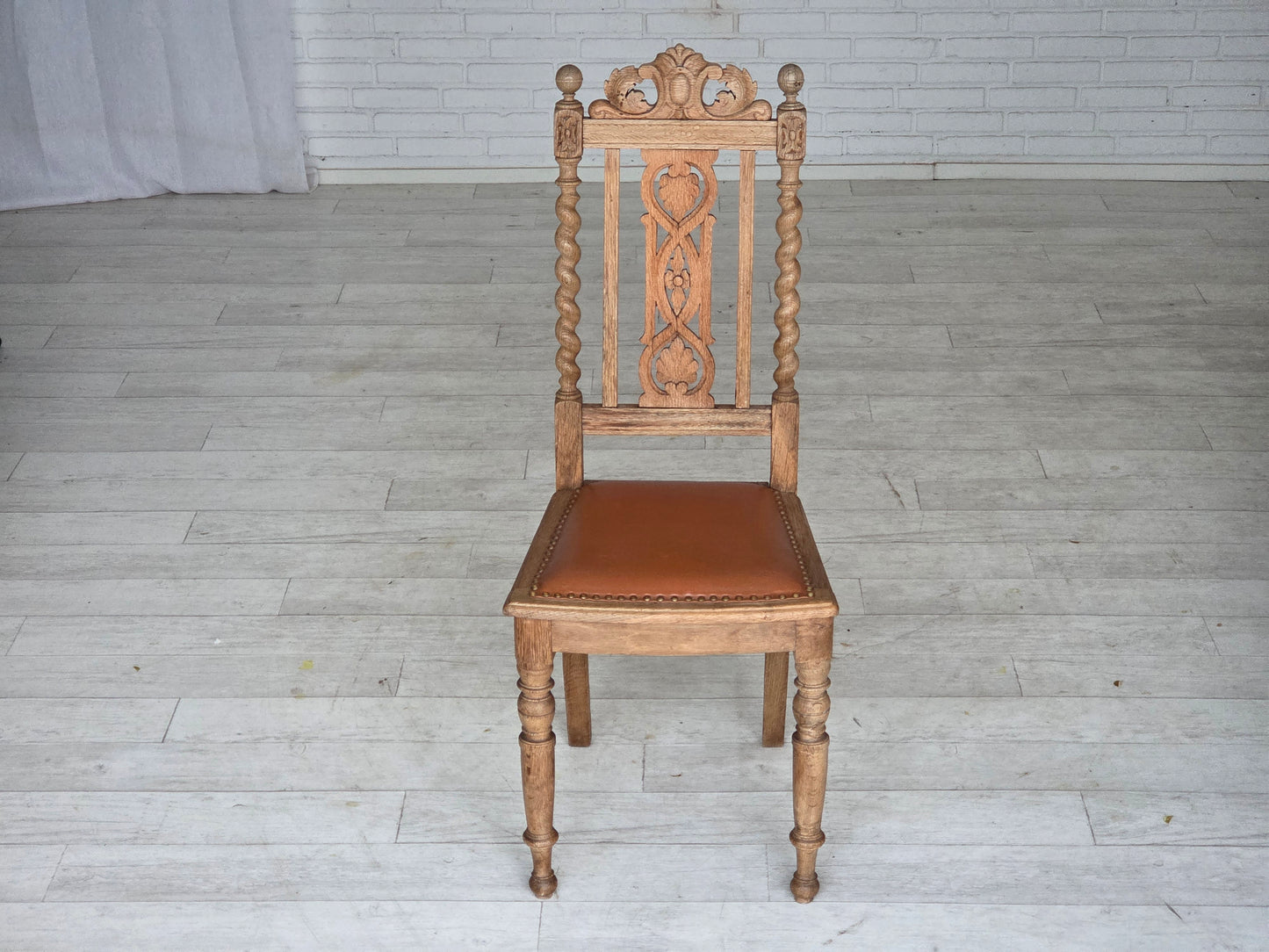 1930s, set of 4 Danish dining chairs, carved oak wood, furniture leather.