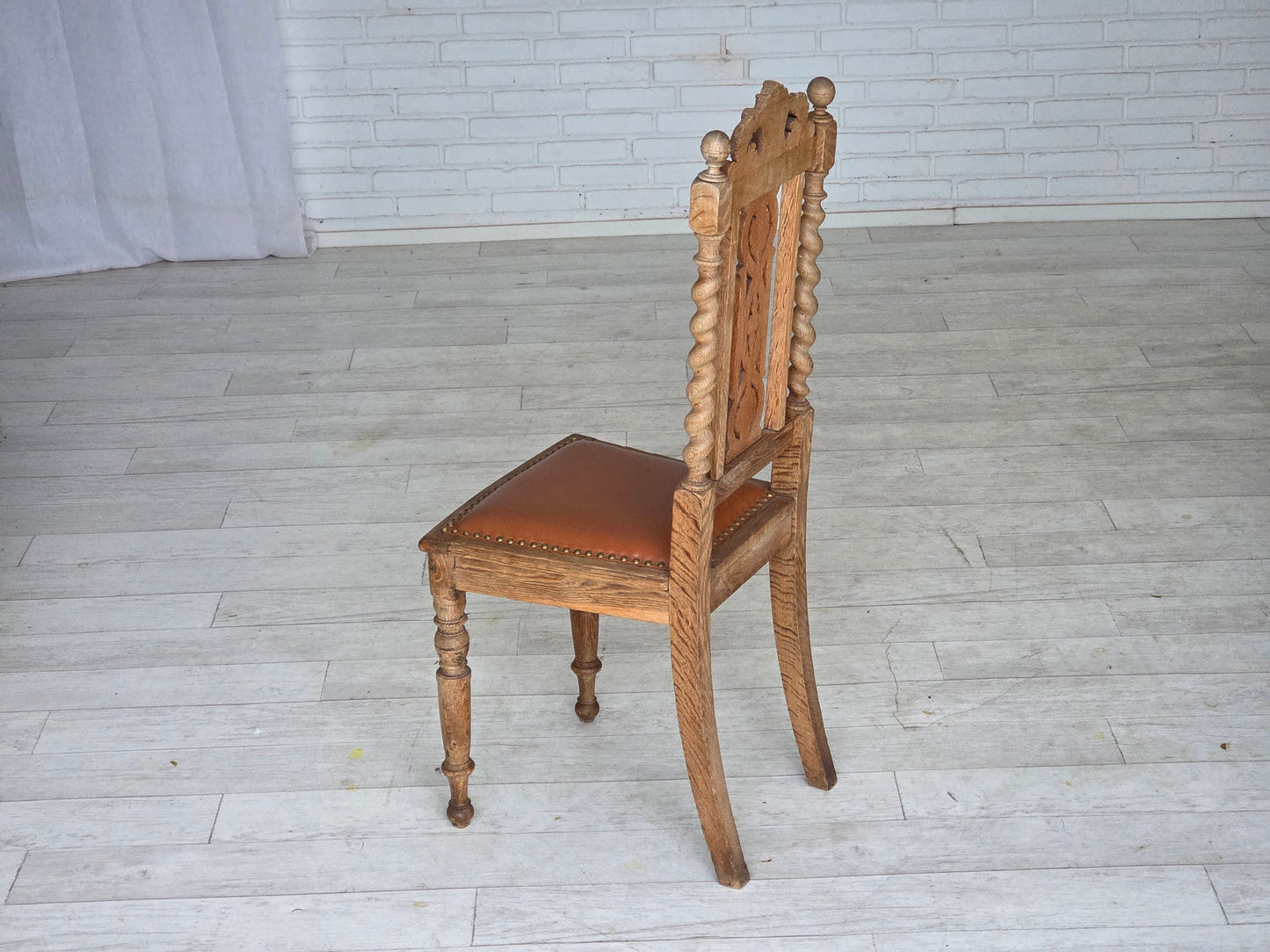 1930s, set of 4 Danish dining chairs, carved oak wood, furniture leather.