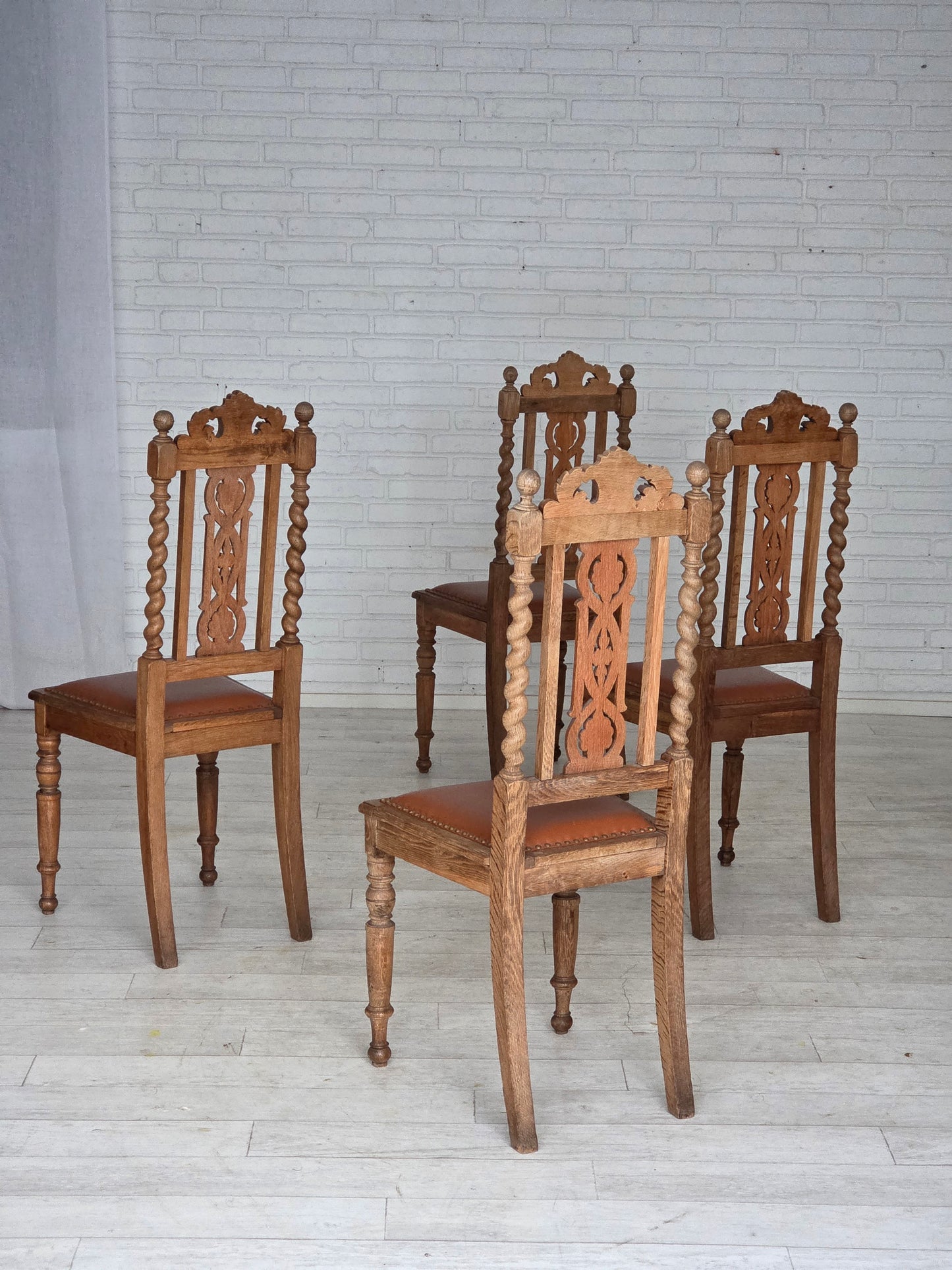 1930s, set of 4 Danish dining chairs, carved oak wood, furniture leather.