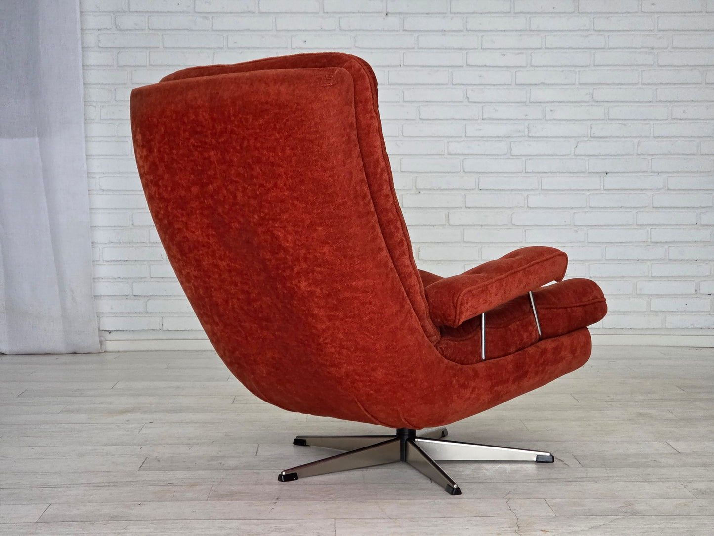 1970s, Swedish swivel armchair by Ulferts Sweden, furniture velour.
