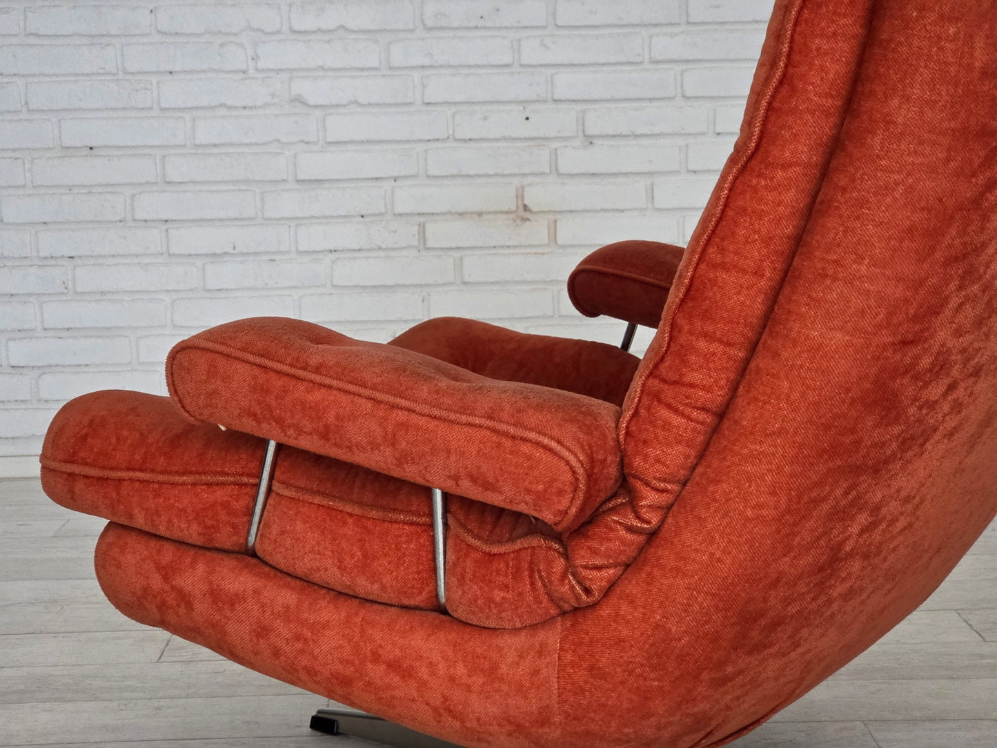 1970s, Swedish swivel armchair by Ulferts Sweden, furniture velour.