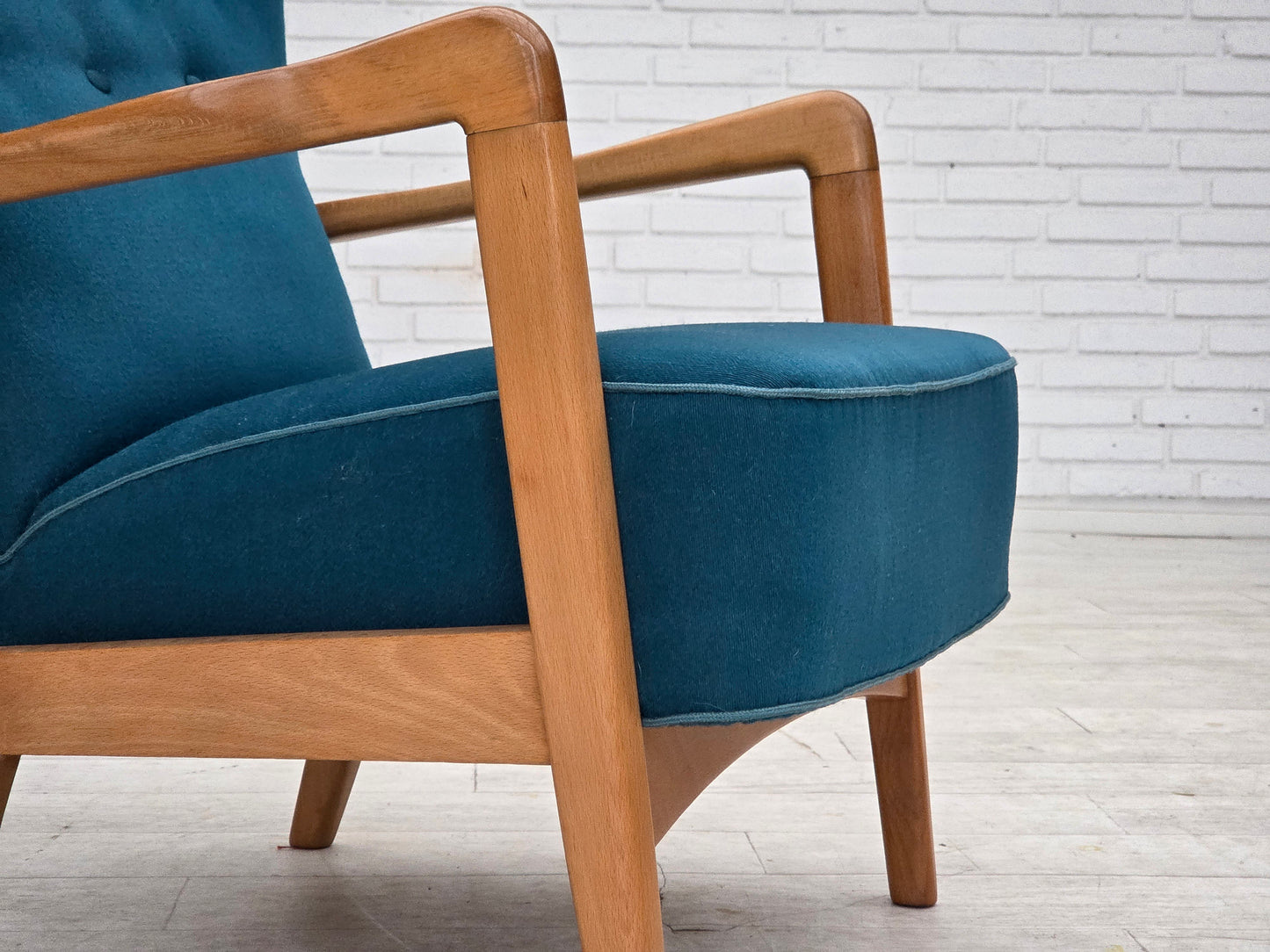 1970s, Danish armchair by Fritz Hansen, furniture wool, lacquered beech wood.