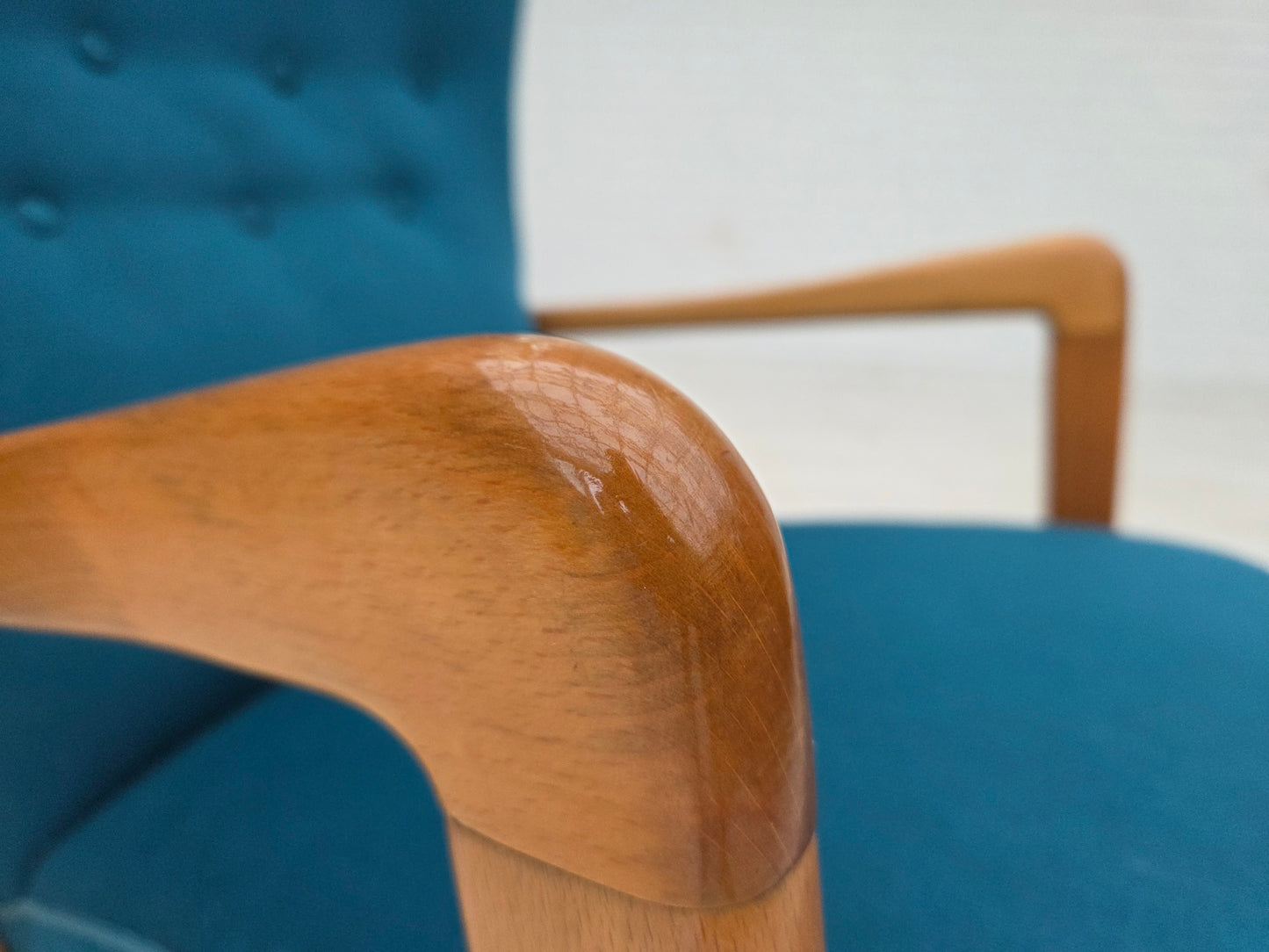 1970s, Danish armchair by Fritz Hansen, furniture wool, lacquered beech wood.