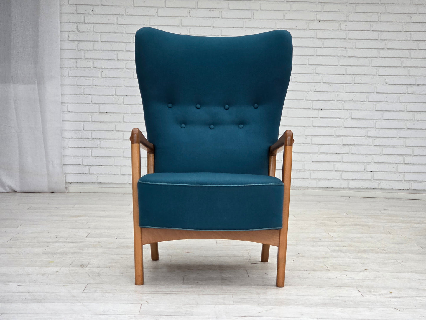 1970s, Danish armchair by Fritz Hansen, furniture wool, lacquered beech wood.