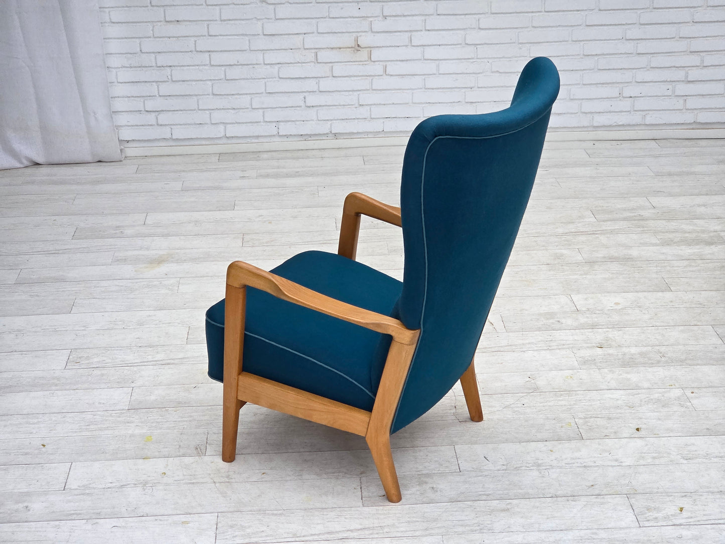 1970s, Danish armchair by Fritz Hansen, furniture wool, lacquered beech wood.