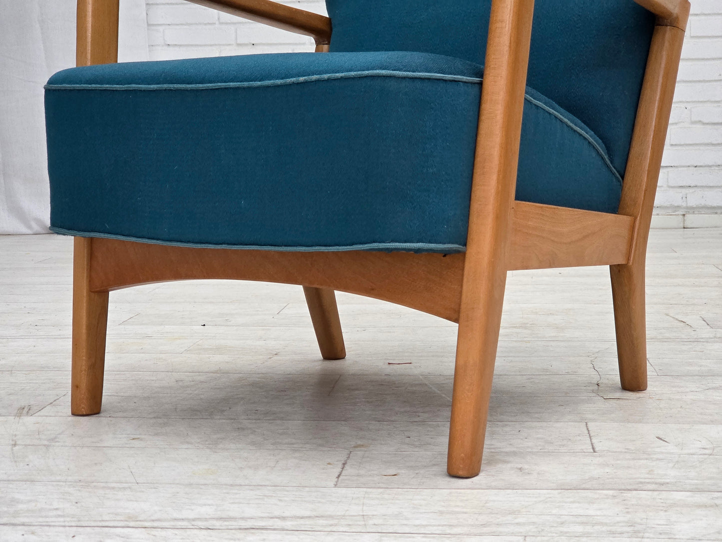 1970s, Danish armchair by Fritz Hansen, furniture wool, lacquered beech wood.