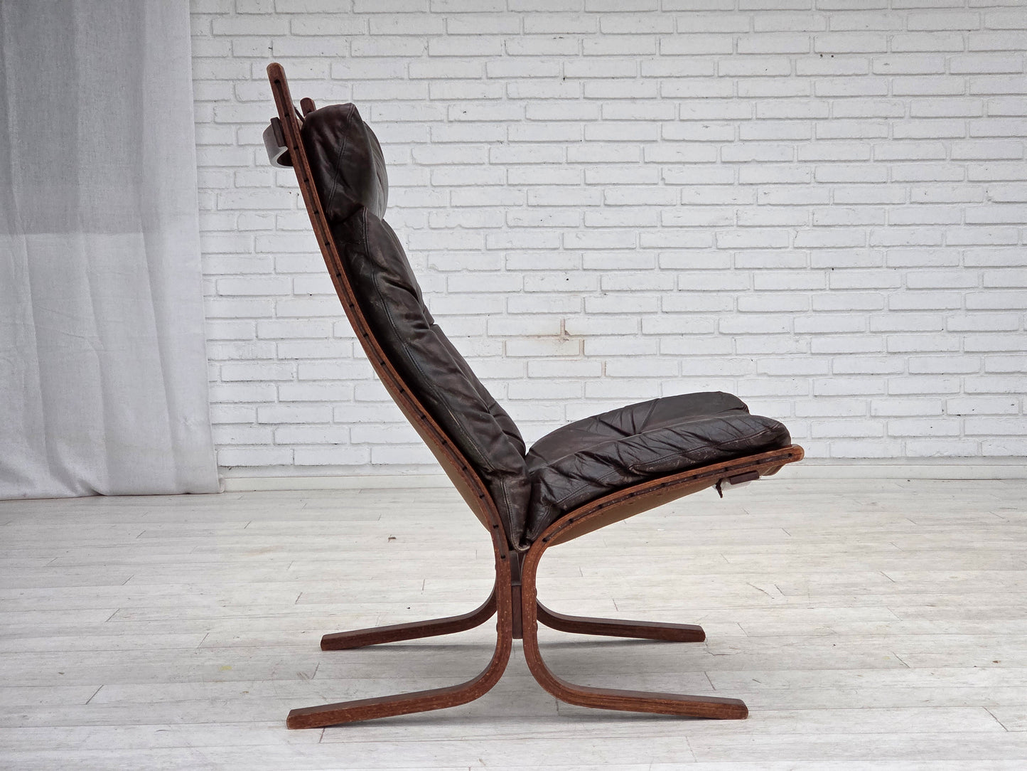 1970s, Norwegian design by Ingmar Relling, model "Siesta", furniture leather.