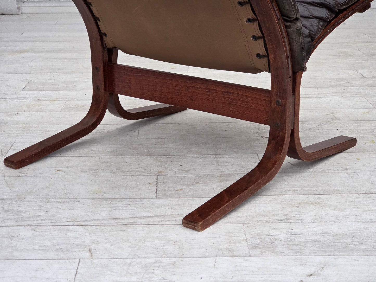 1970s, Norwegian design by Ingmar Relling, model "Siesta", furniture leather.