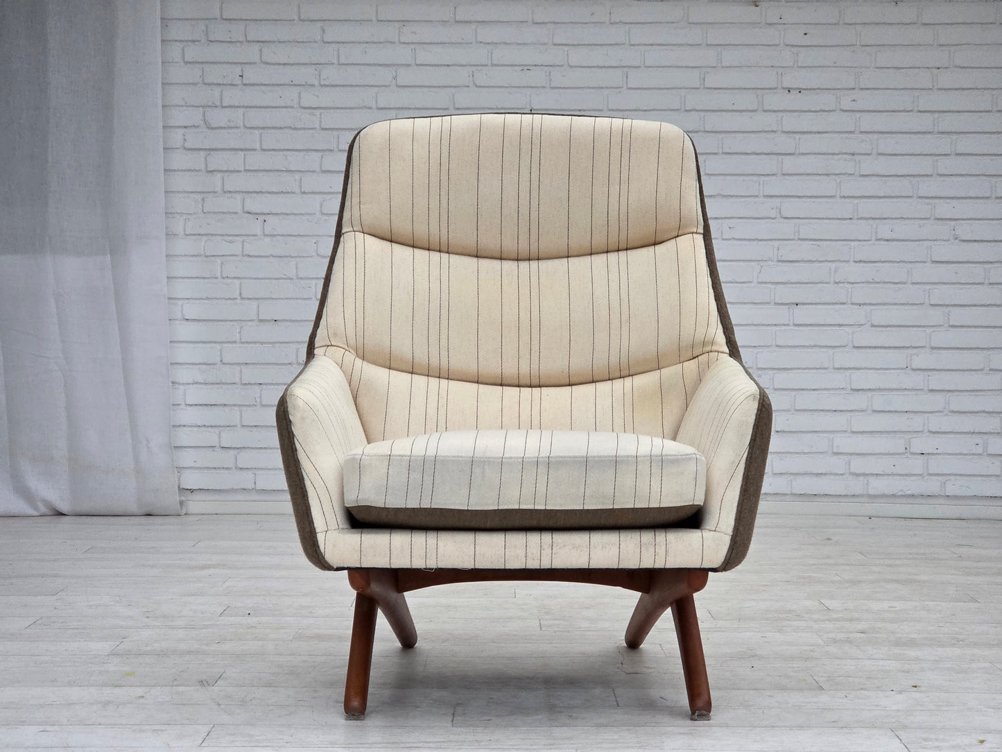 1970s, Danish design by Illum Wikkelsø, furniture wool fabric, oak wood legs.
