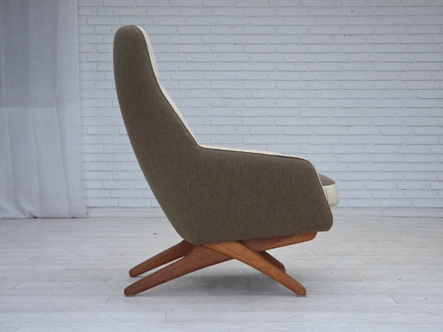 1970s, Danish design by Illum Wikkelsø, furniture wool fabric, oak wood legs.