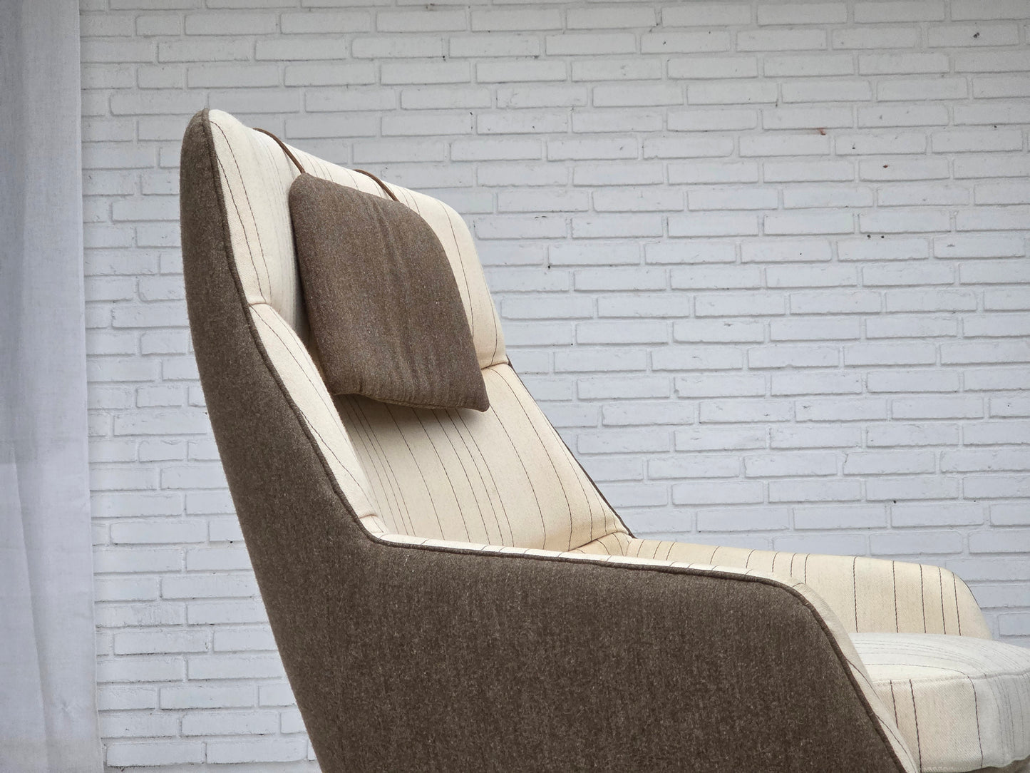 1970s, Danish design by Illum Wikkelsø, furniture wool fabric, oak wood legs.