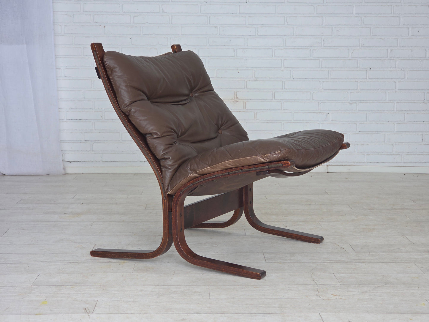 1970s, Norwegian design by Ingmar Relling, model "Siesta", set of 2 chairs with footstool.