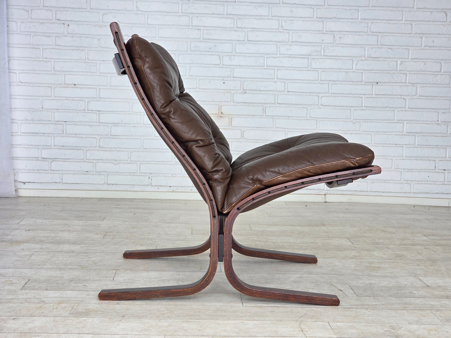 1970s, Norwegian design by Ingmar Relling, model "Siesta", set of 2 chairs with footstool.