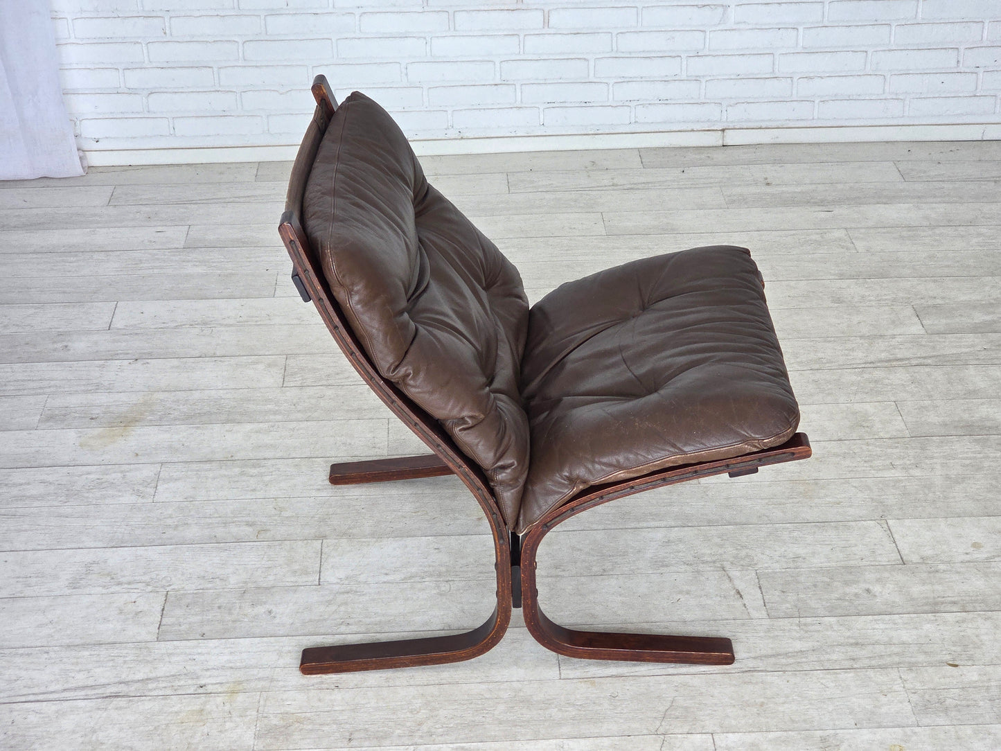 1970s, Norwegian design by Ingmar Relling, model "Siesta", set of 2 chairs with footstool.