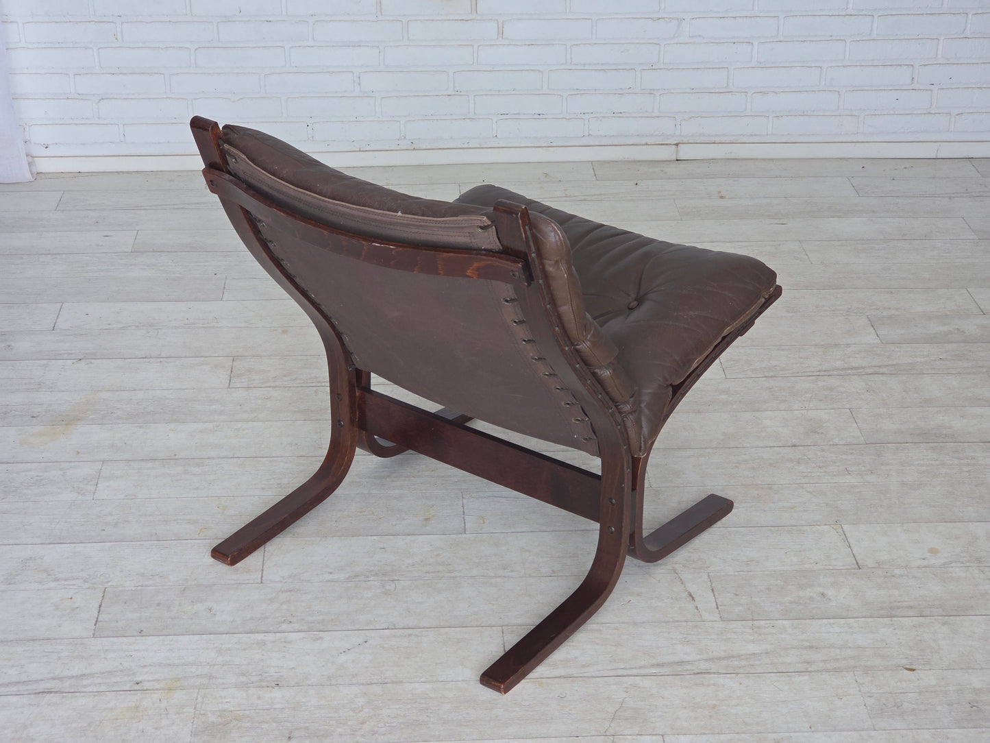 1970s, Norwegian design by Ingmar Relling, model "Siesta", set of 2 chairs with footstool.