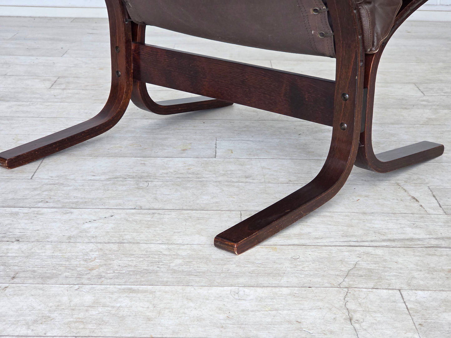 1970s, Norwegian design by Ingmar Relling, model "Siesta", set of 2 chairs with footstool.