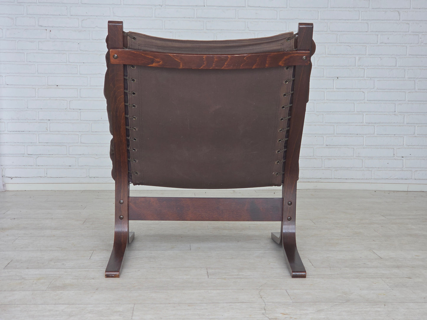 1970s, Norwegian design by Ingmar Relling, model "Siesta", set of 2 chairs with footstool.