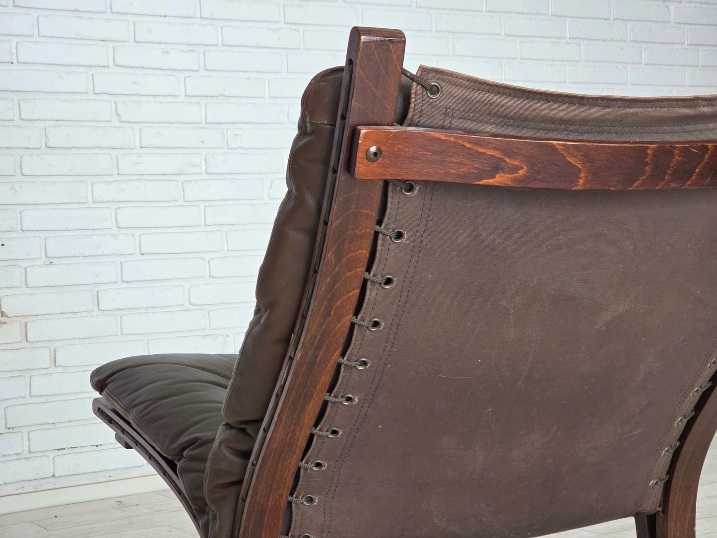1970s, Norwegian design by Ingmar Relling, model "Siesta", set of 2 chairs with footstool.