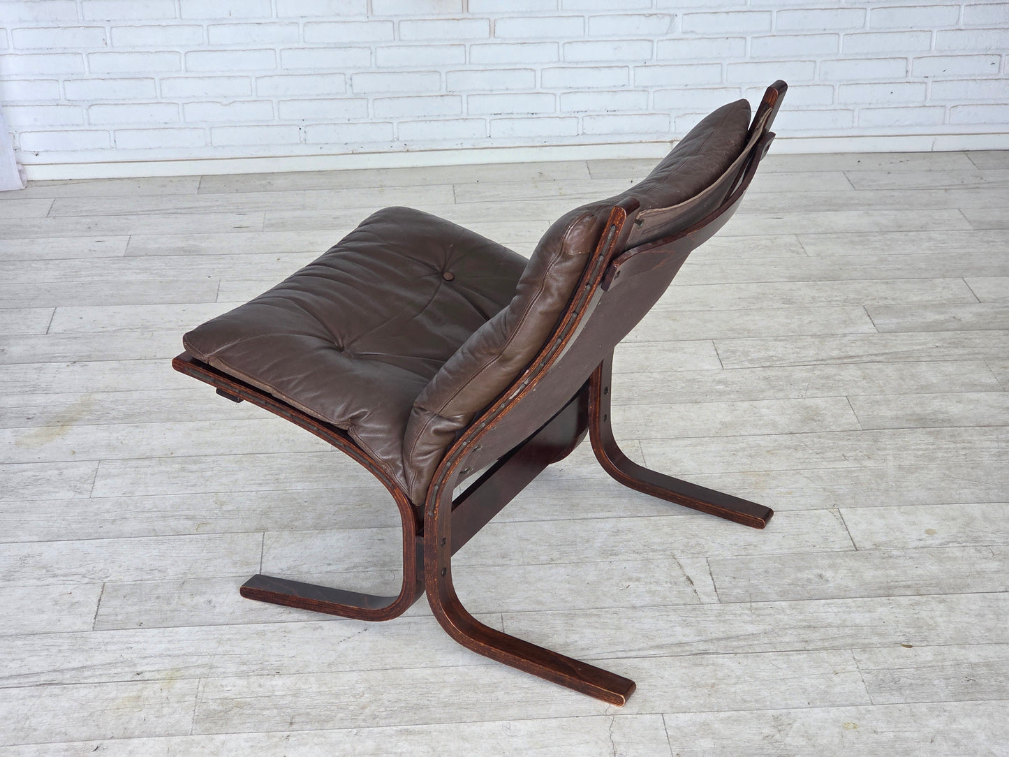 1970s, Norwegian design by Ingmar Relling, model "Siesta", set of 2 chairs with footstool.
