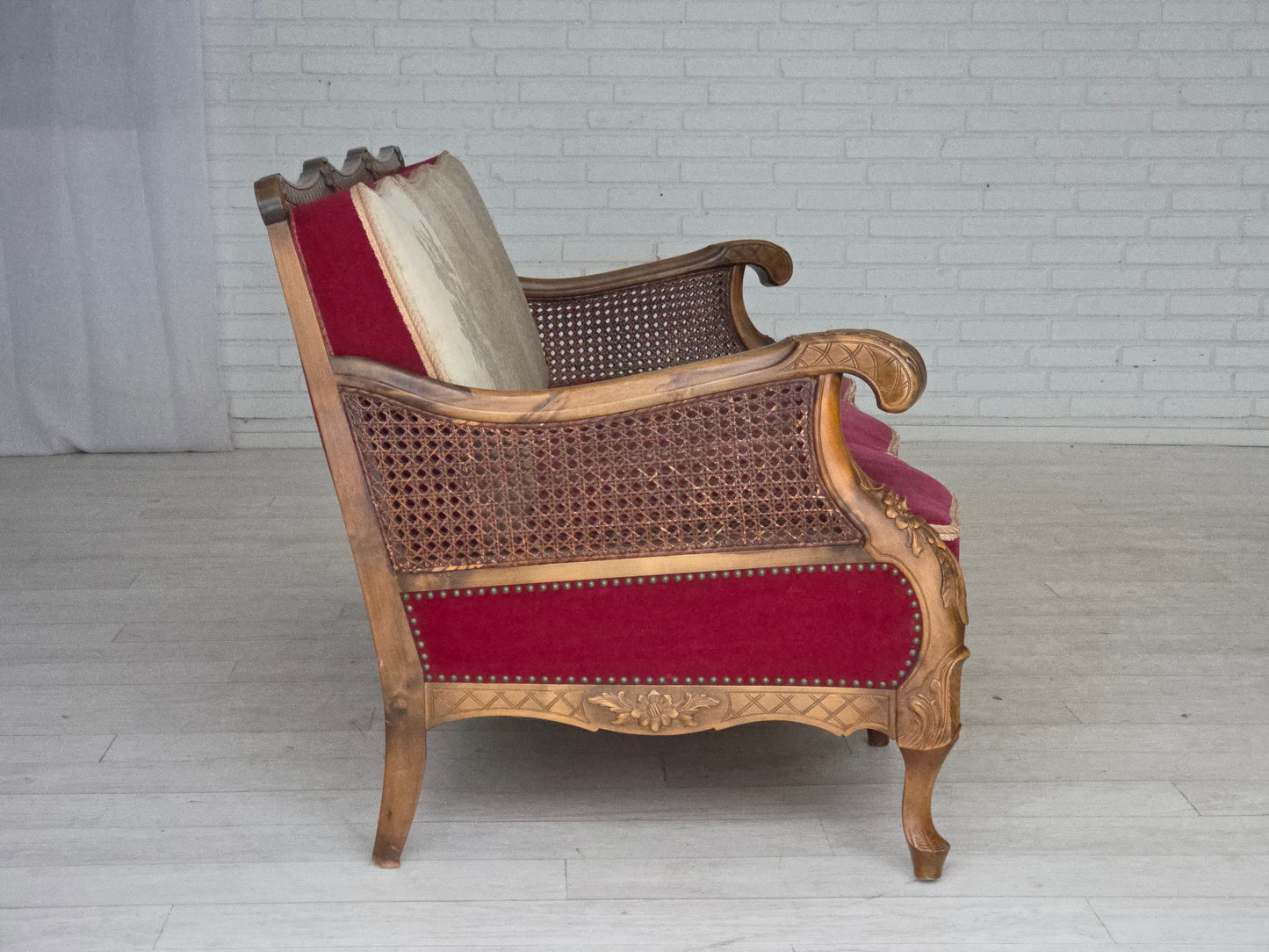 1930s, Danish 3-seater sofa, red furniture velour, furniture mesh.