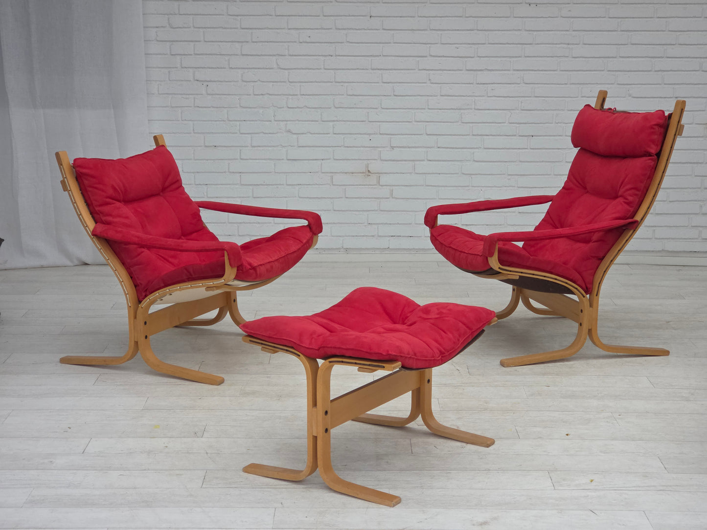 1970s, Norwegian design by Ingmar Relling, model "Siesta", set of 2 chairs with footstool.