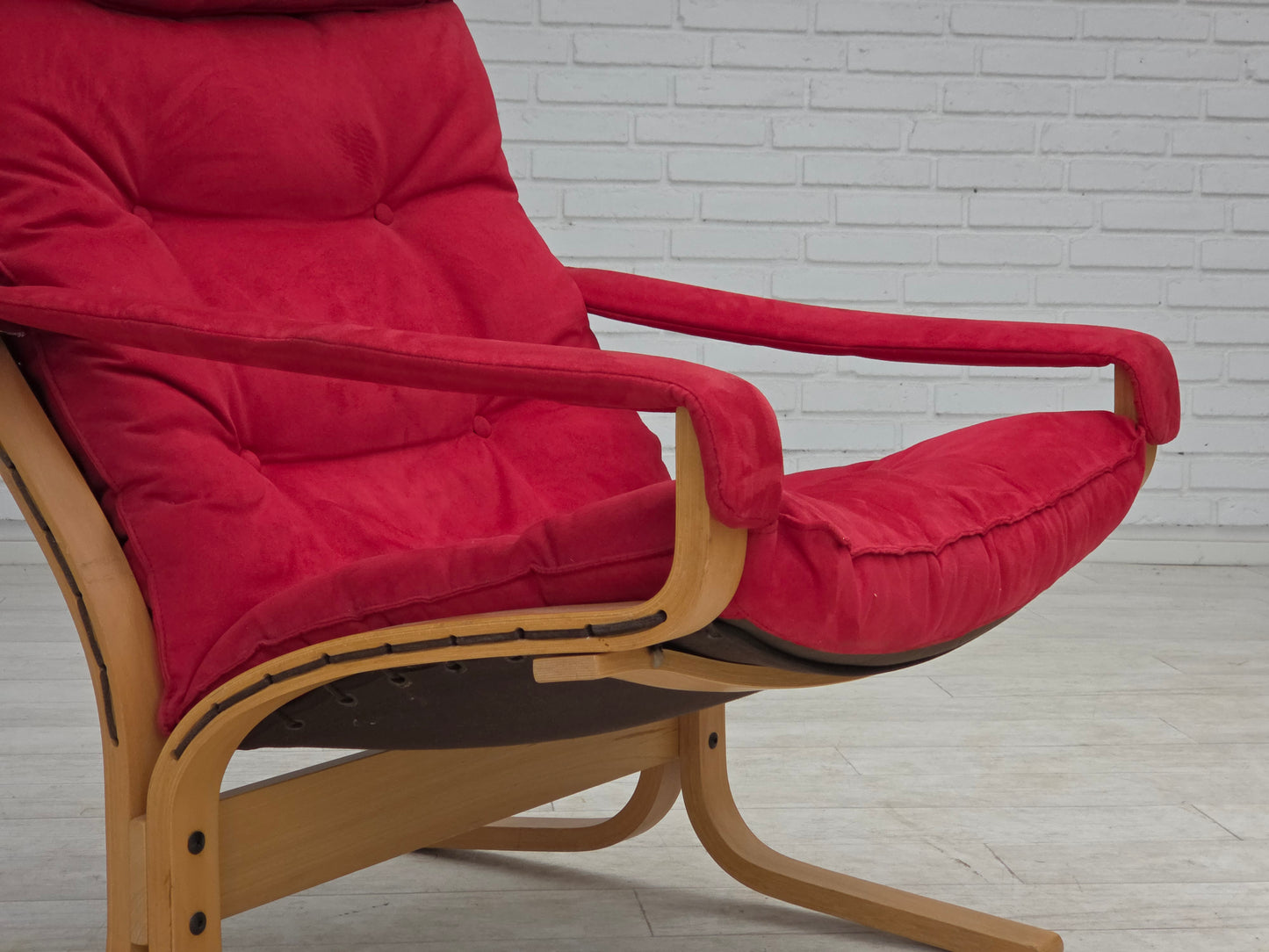 1970s, Norwegian design by Ingmar Relling, model "Siesta", set of 2 chairs with footstool.