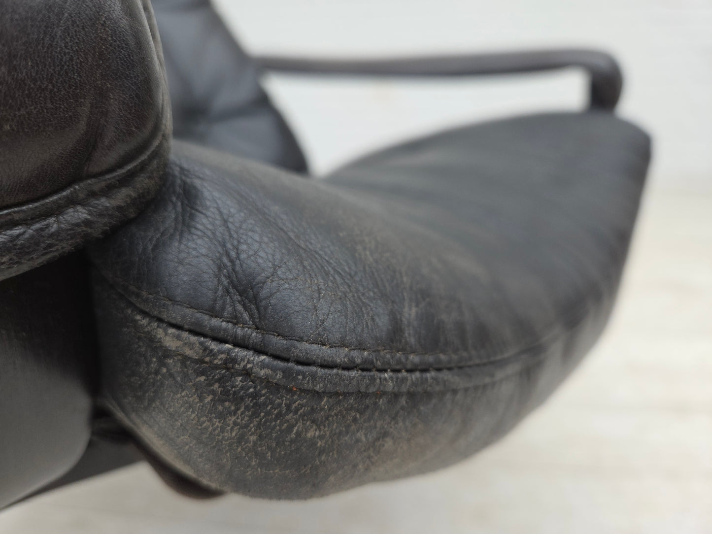 1970s, Norwegian design by Ingmar Relling, model "Siesta", furniture leather.
